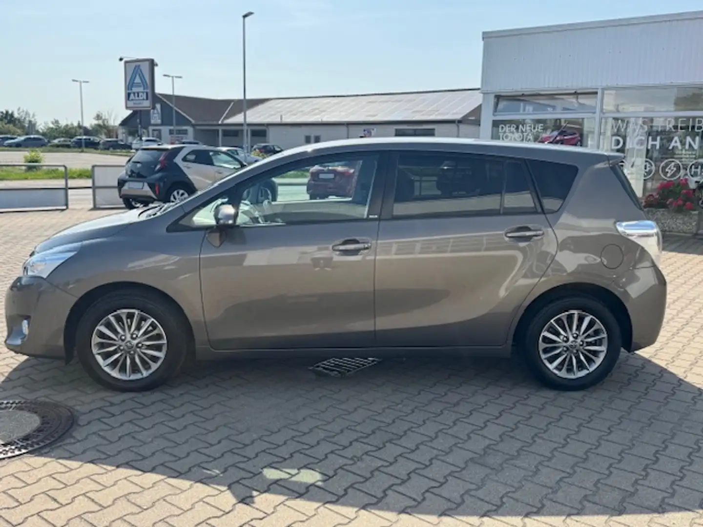 Toyota Verso 1.8 5-Sitzer Edition-S - 2