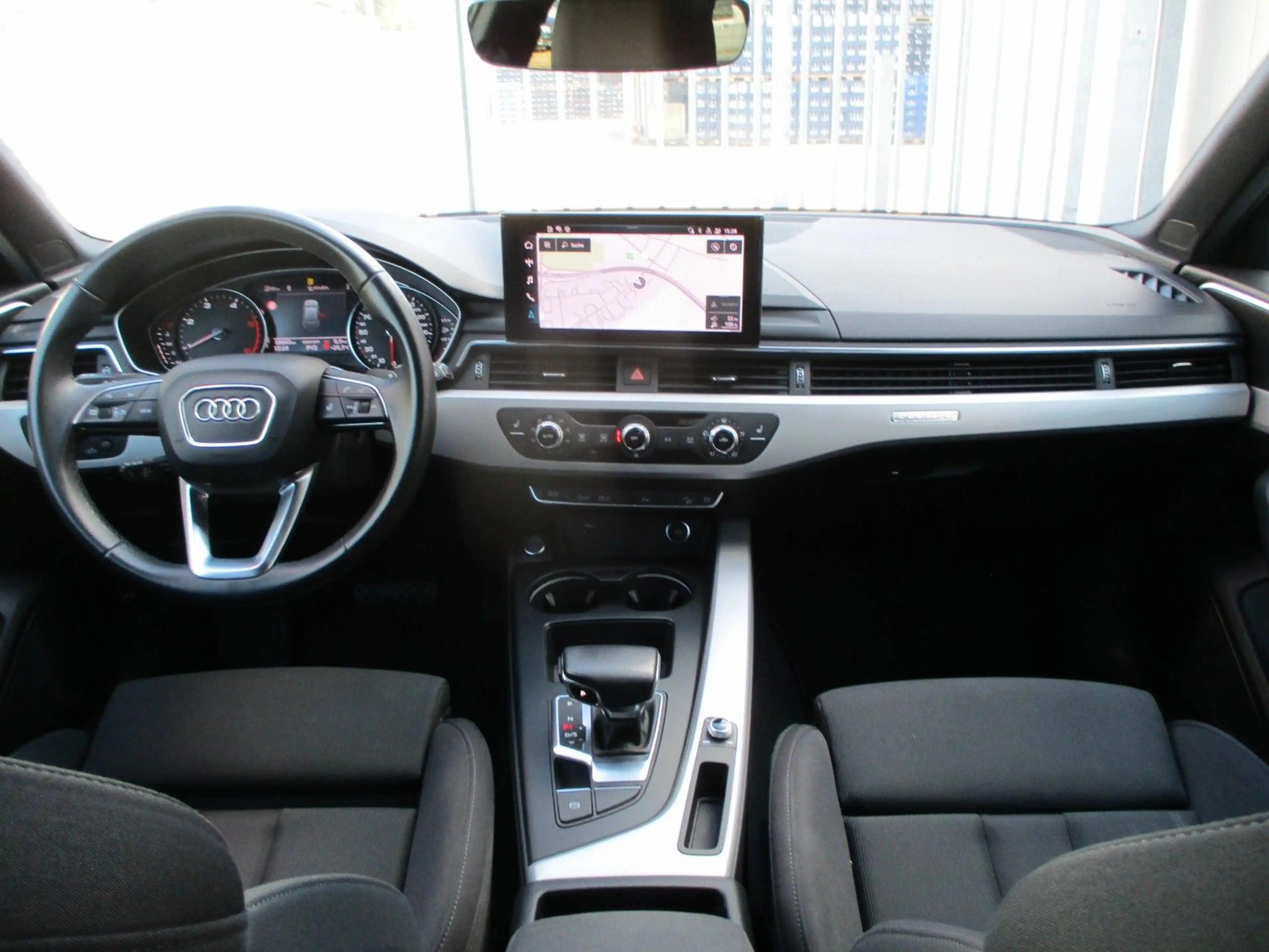 Audi A4 allroad quattro 50 TDI — photo 7