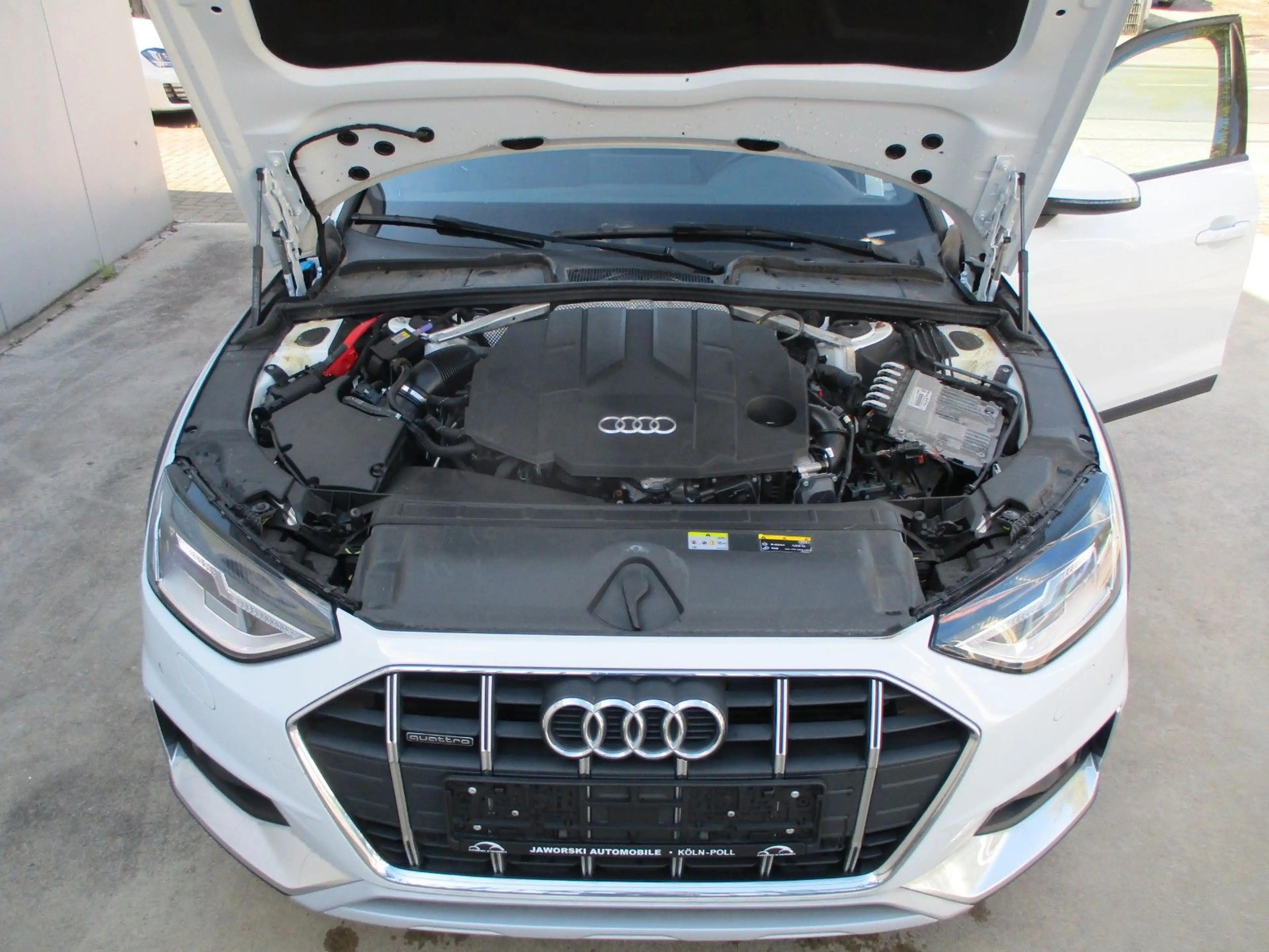 Audi A4 allroad quattro 50 TDI — photo 13