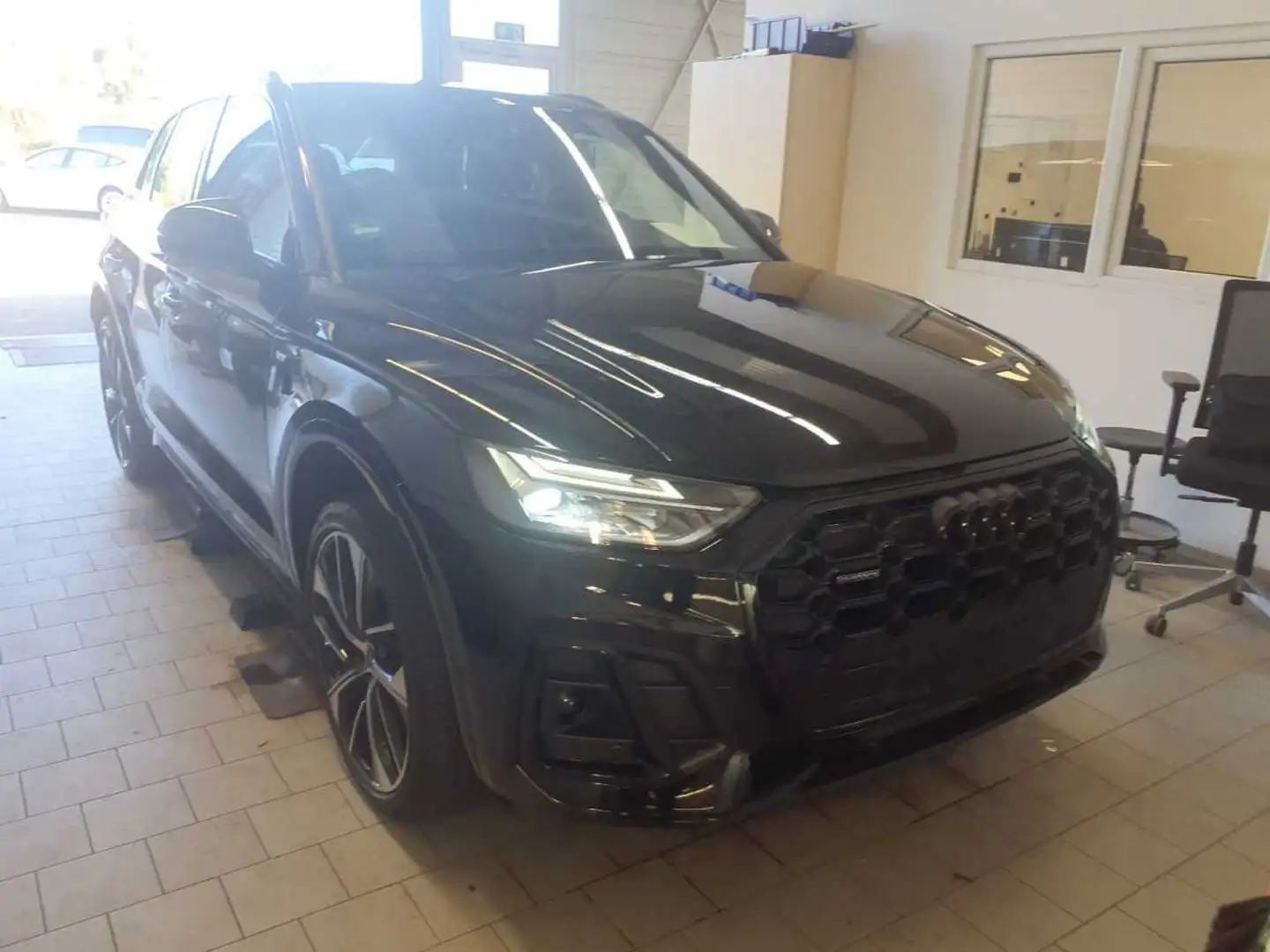 Audi Q5 S LINE BLACK 40TDI 204PS S-TRONIC QUATTRO ACC.AHK. Zwart - 2