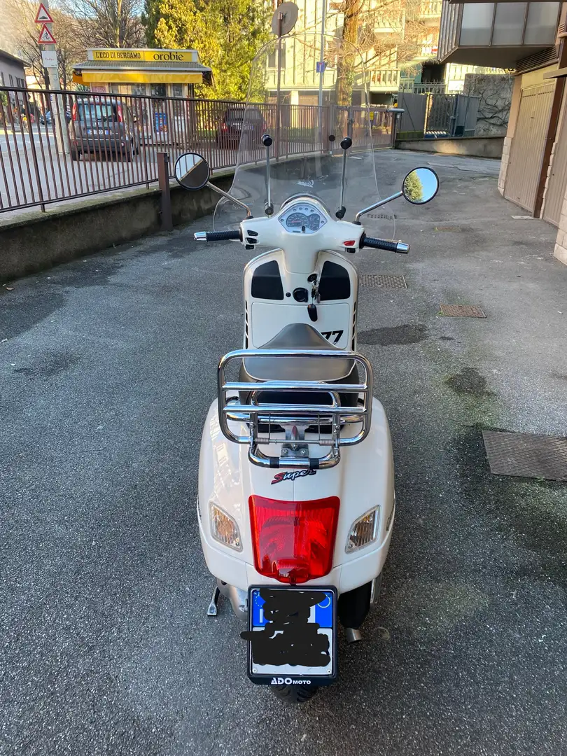 Vespa GTS 300 iniezione elettronica Fehér - 1