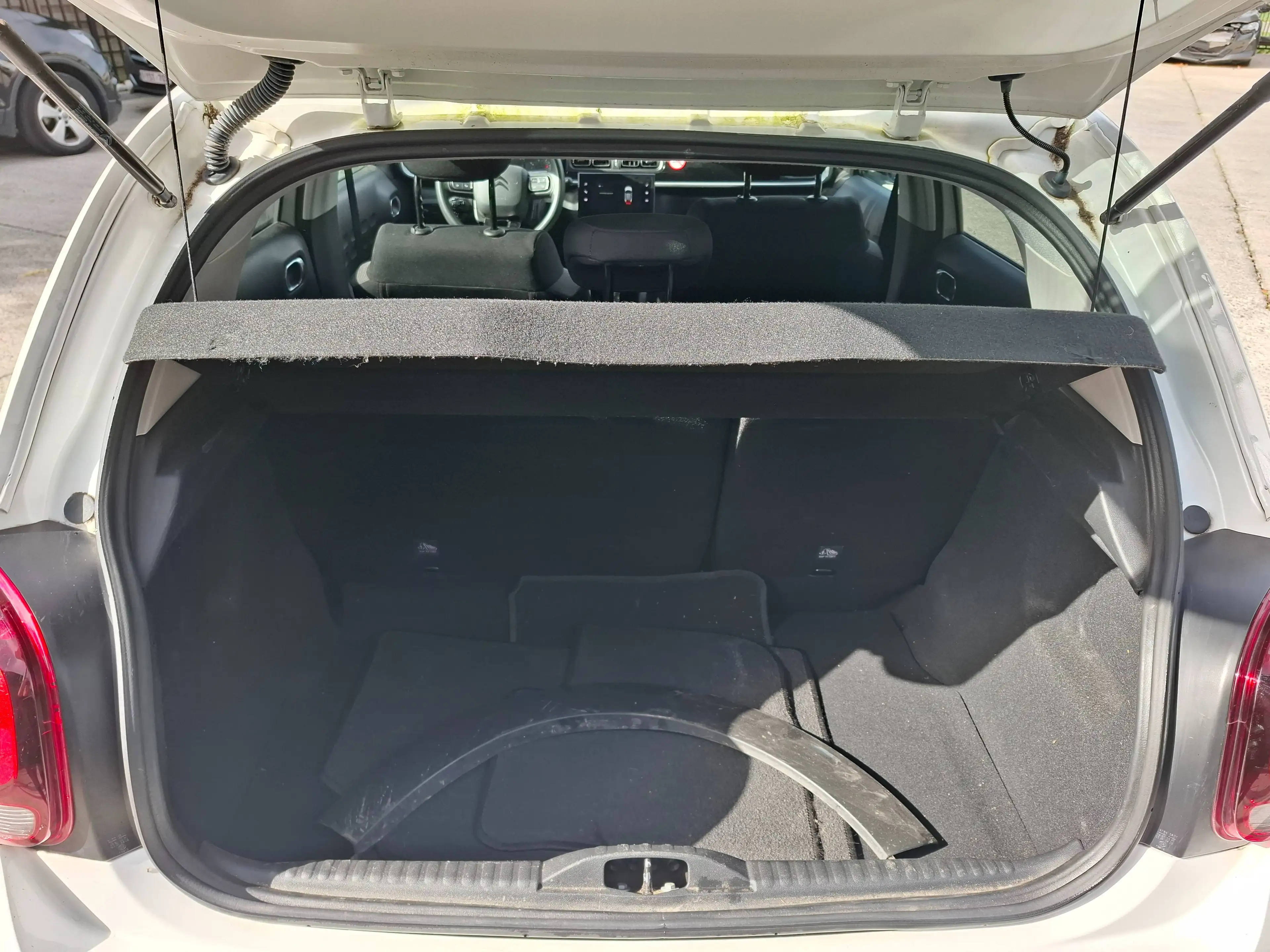 Citroen C3 C3 1.2i PureTech Shine S — photo 12