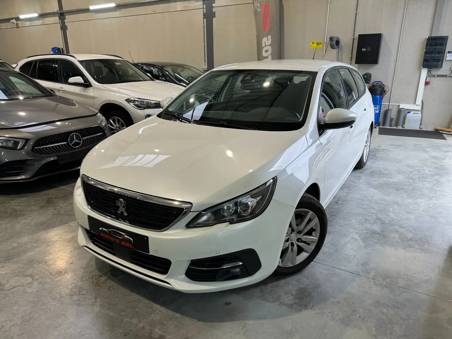 Peugeot 308 1.5 HDI AUTOMAAT/TREKHAAK/130PK/GARANTIE Blanc - 1