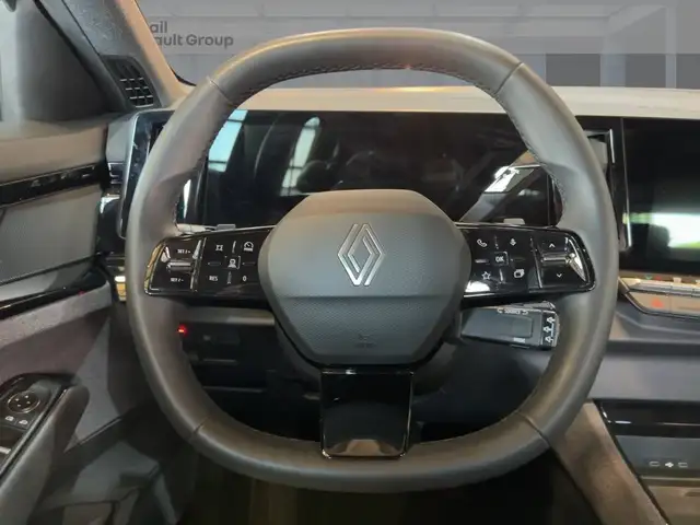 Renault Austral view 11