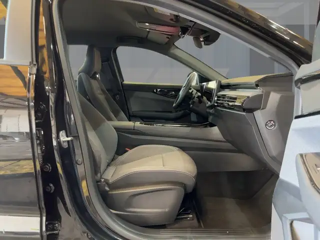 Renault Austral view 8