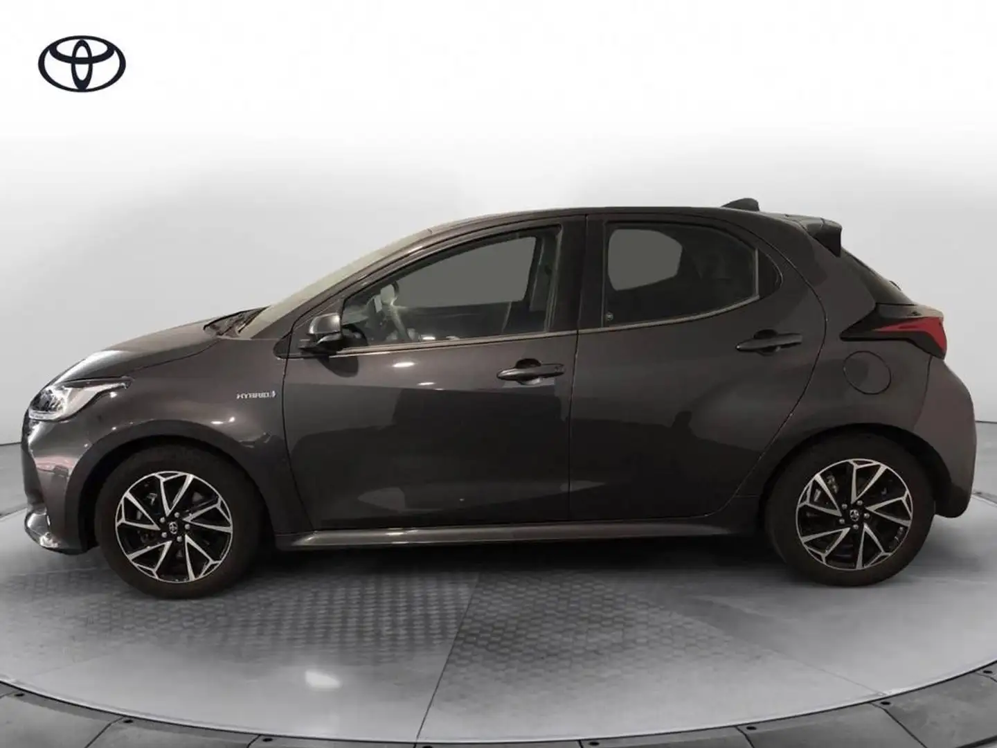 Toyota Yaris 1.5 hybrid Trend Grigio - 2