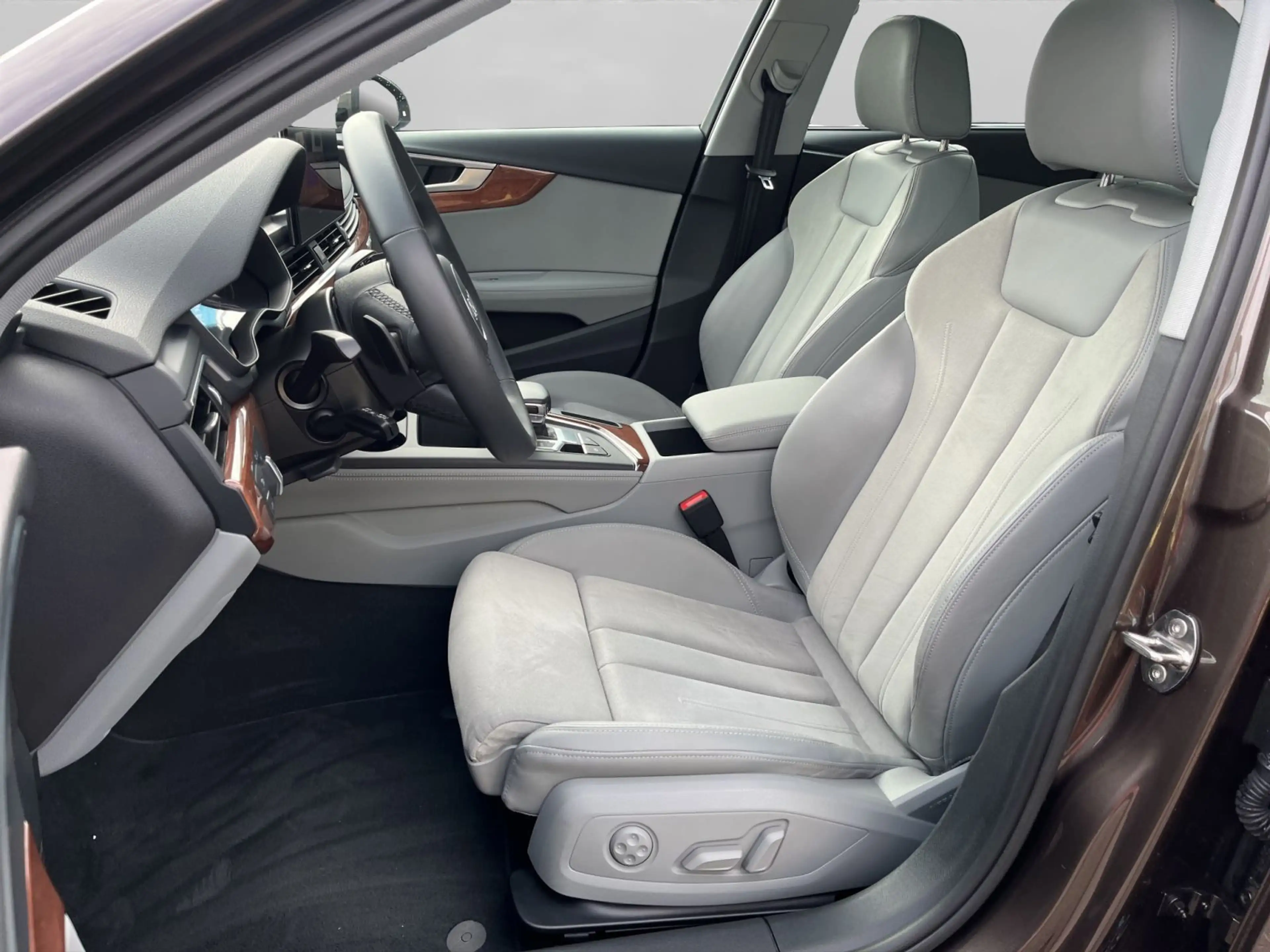 Audi A4 allroad 40 TDI quattro LED+Navi+Kamera — photo 12