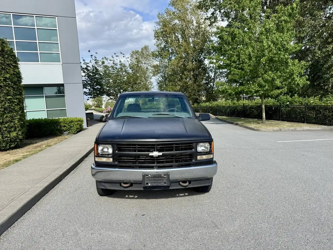 Chevrolet Silverado 1500 снимка Chevrolet Silverado 1500