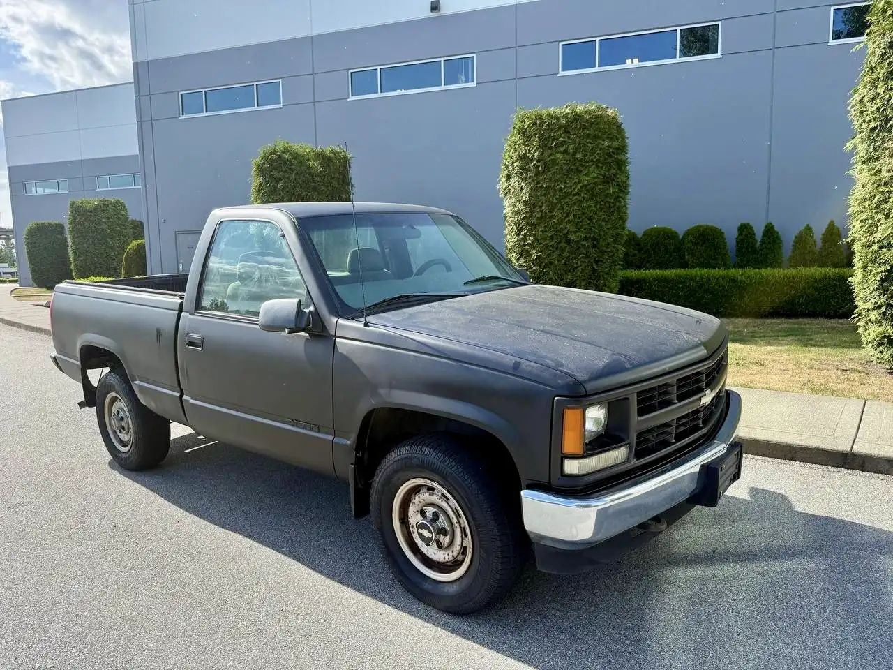 Chevrolet Silverado 1500 снимка Chevrolet Silverado 1500