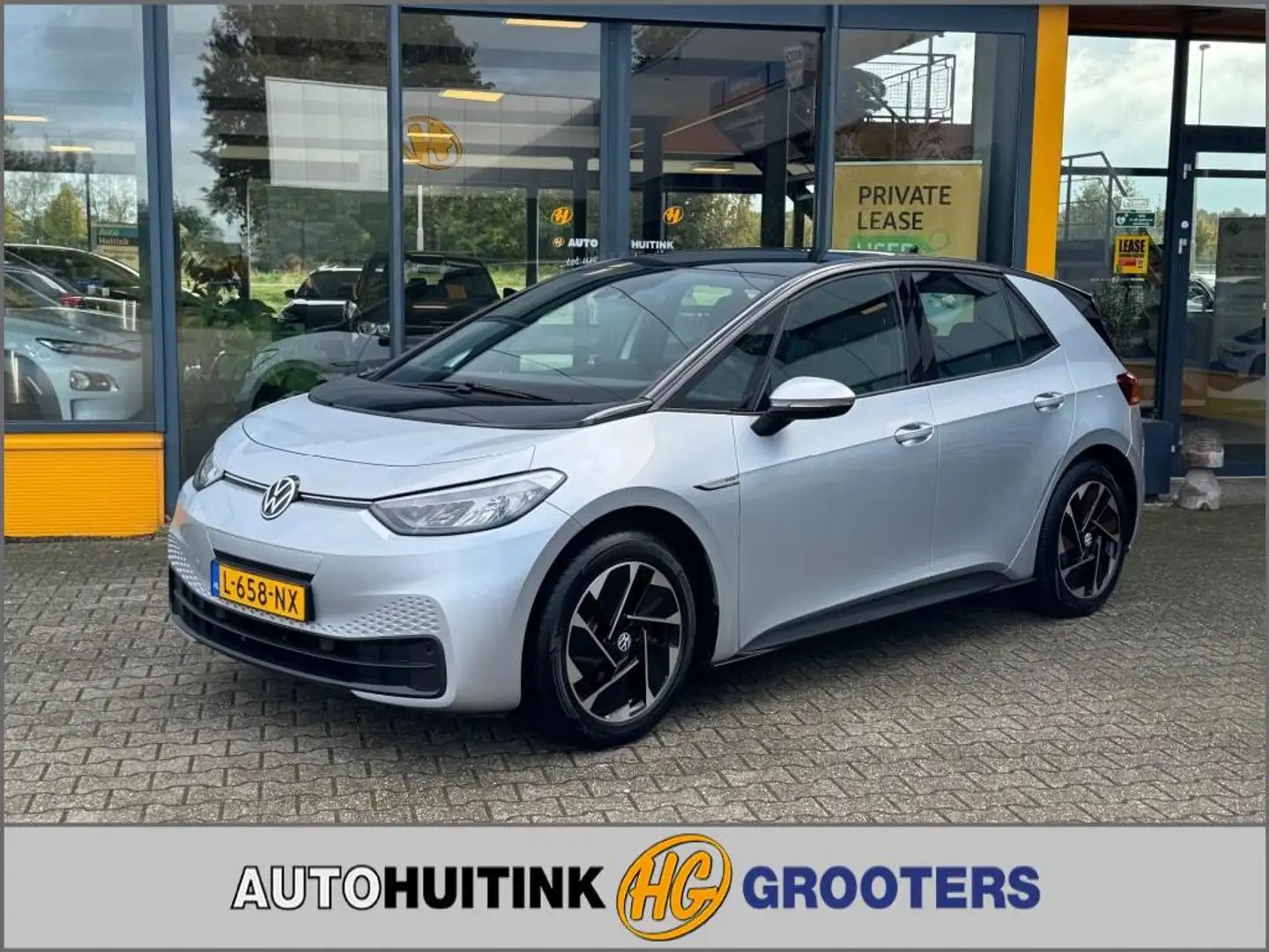 Volkswagen ID.3 LIFE 58 kWh - Navi - Apple/Android - camera - trek Grijs - 1