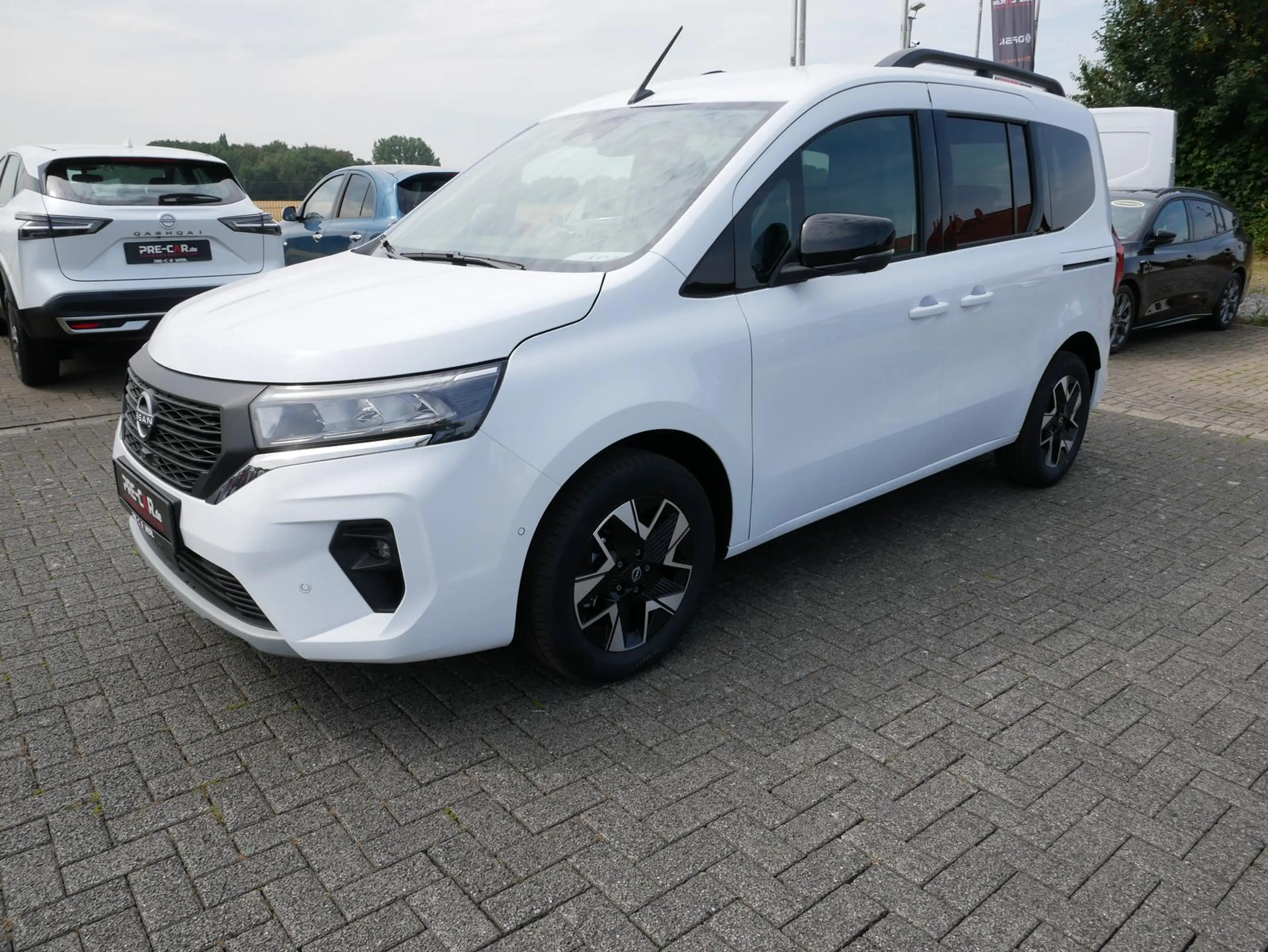 Nissan Townstar L1 Tekna  Automatik LEDER ALU  "AKTION" — photo 4