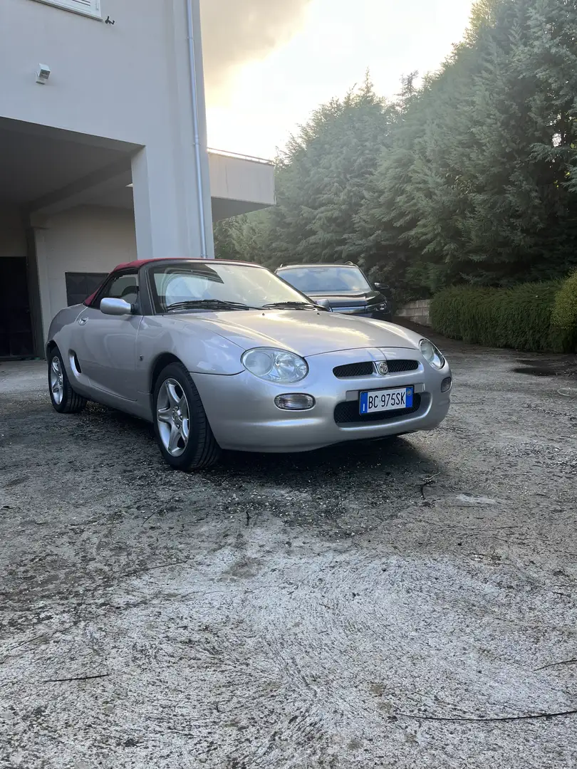 MG MGF F 1.8i VVC HardTop Silber - 1