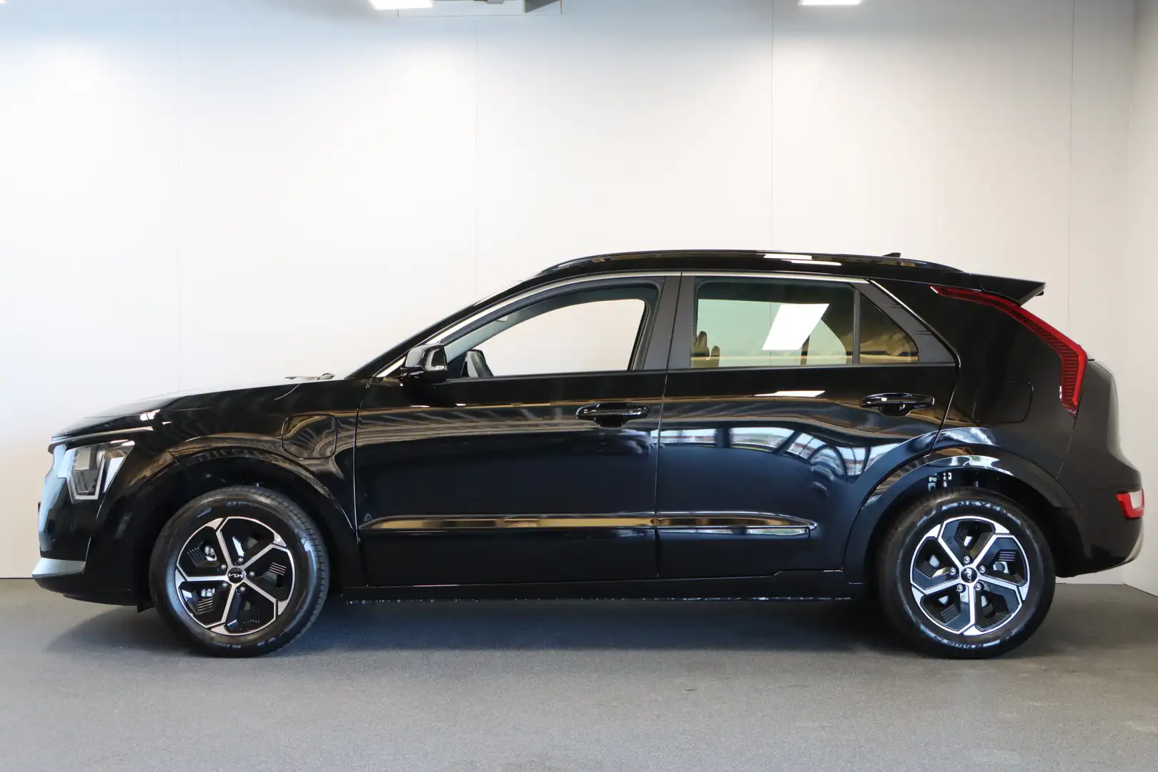 Kia Niro 1.6 GDi PHEV DynamicLine Noir - 2