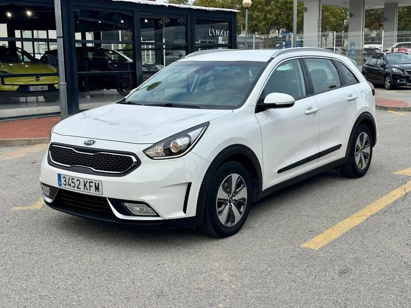 Kia Niro 1.6 HEV Concept Weiß - 1