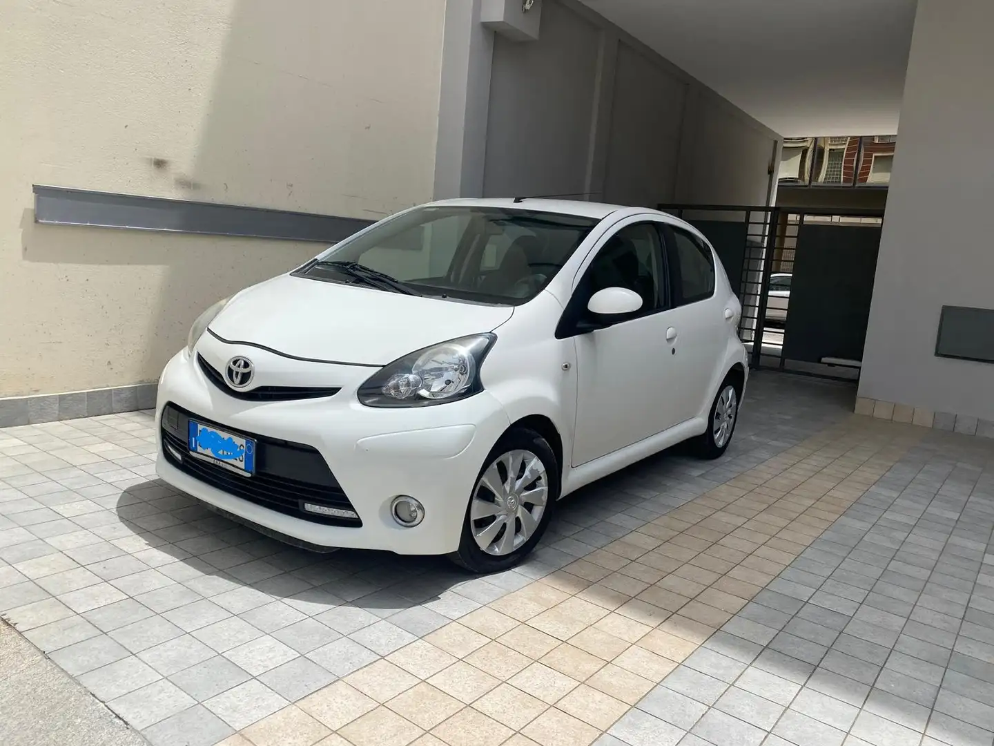 Toyota Aygo Connect Bianco - 1