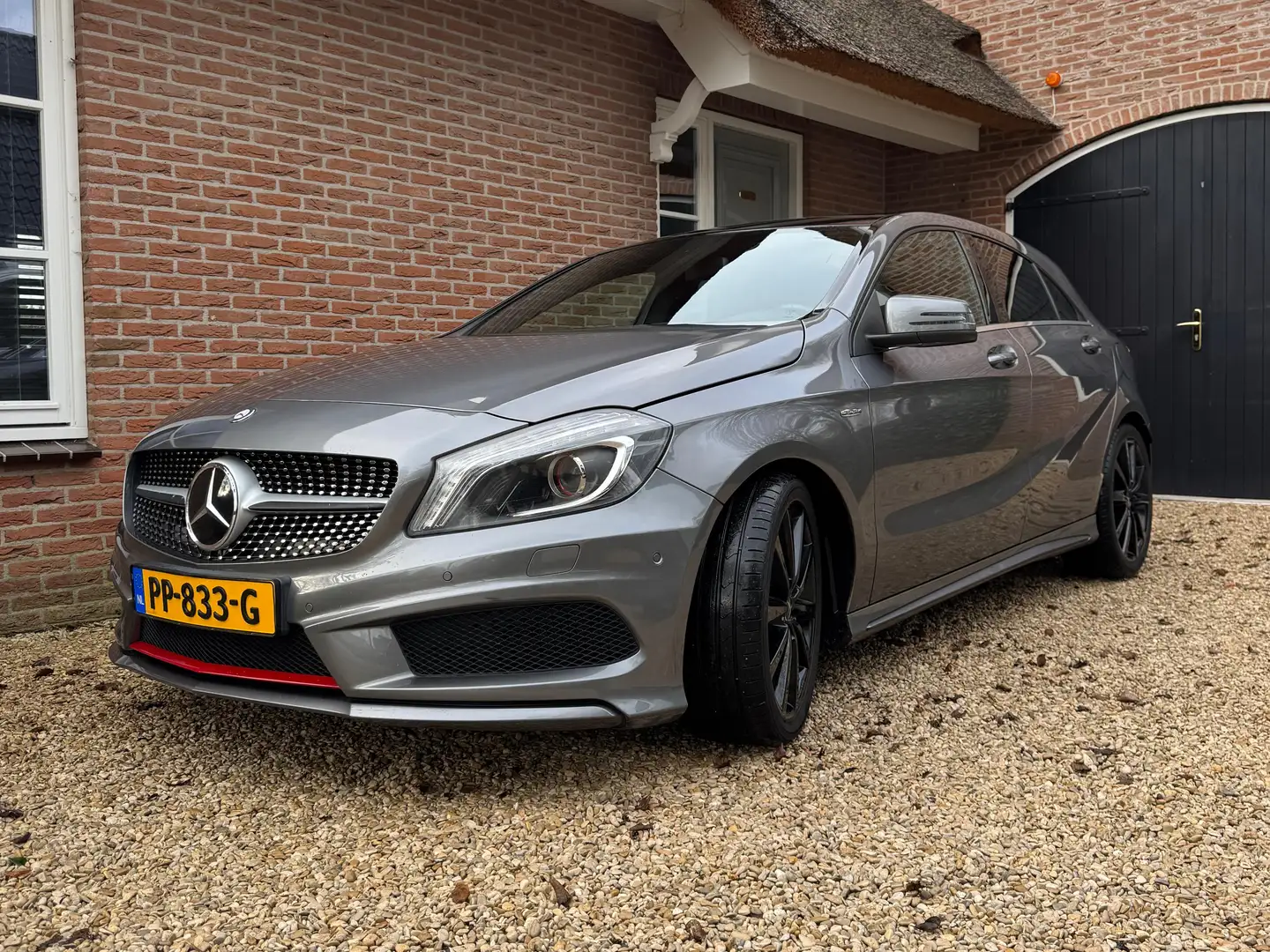 Mercedes-Benz A 250 A 250 Sport 4M Amb. Szary - 1
