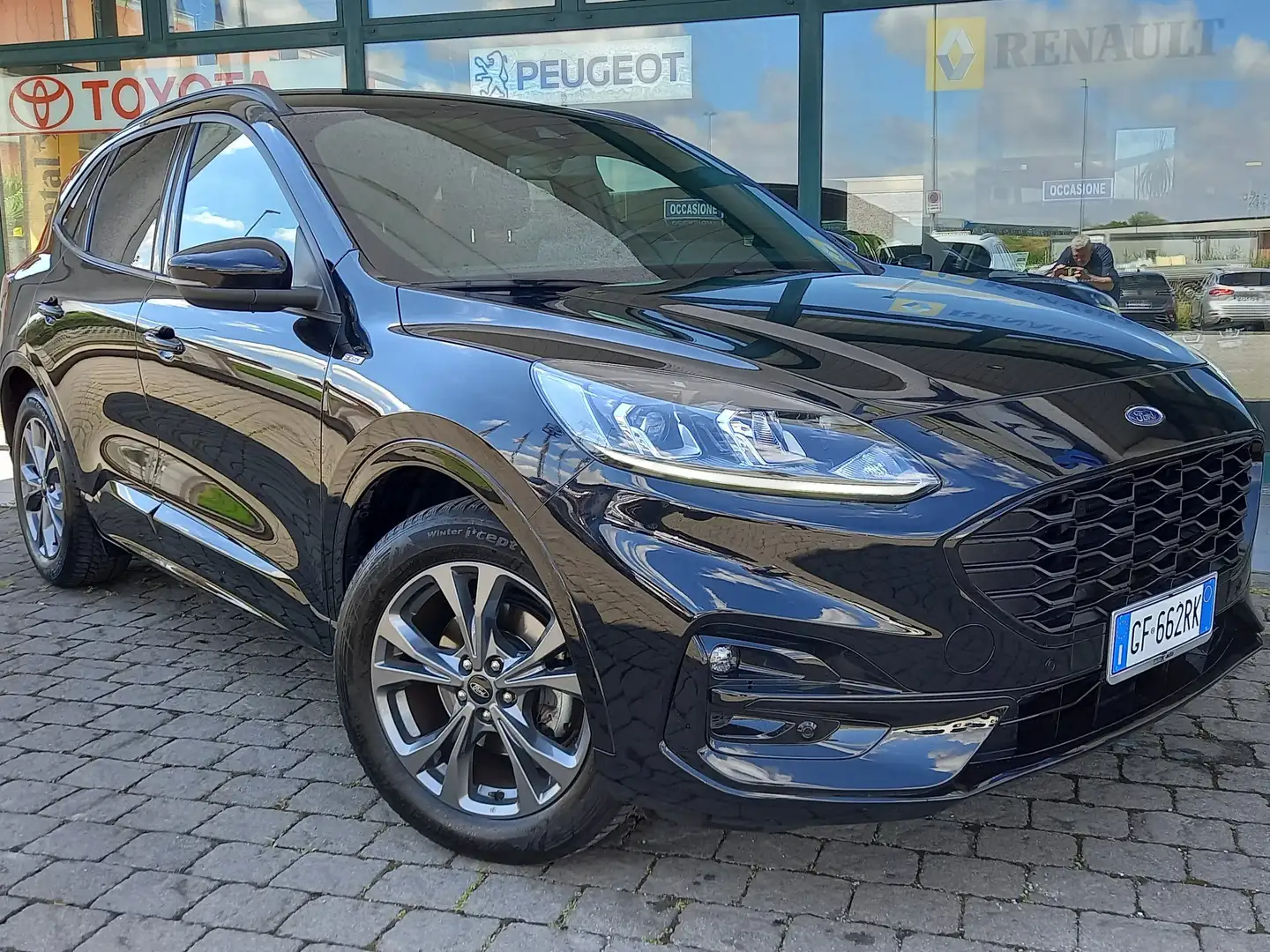 Ford Kuga Kuga 1.5 ecoblue ST-Line 2wd 120cv auto Zwart - 1
