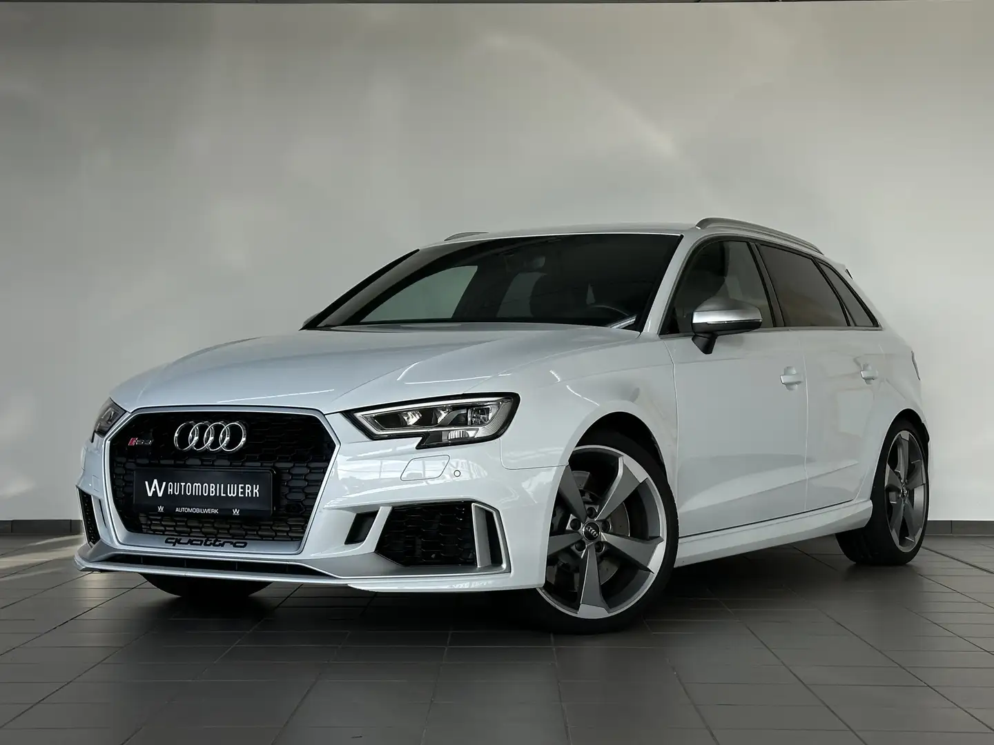 Audi RS3 Sportback |NAVI|LED|PDC|SHZ|19 Weiß - 1