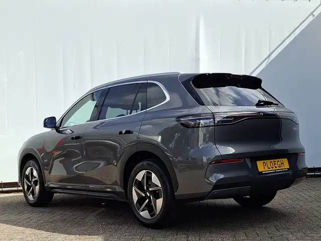 Geely E5 view 2