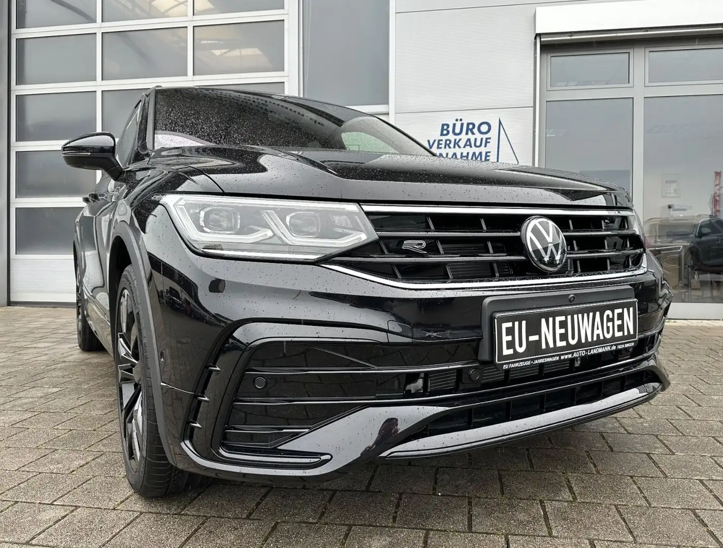 Volkswagen Tiguan 2.0 TDI DSG 4M R-Line BLACK AHK 360 5JGAR Nero - 1