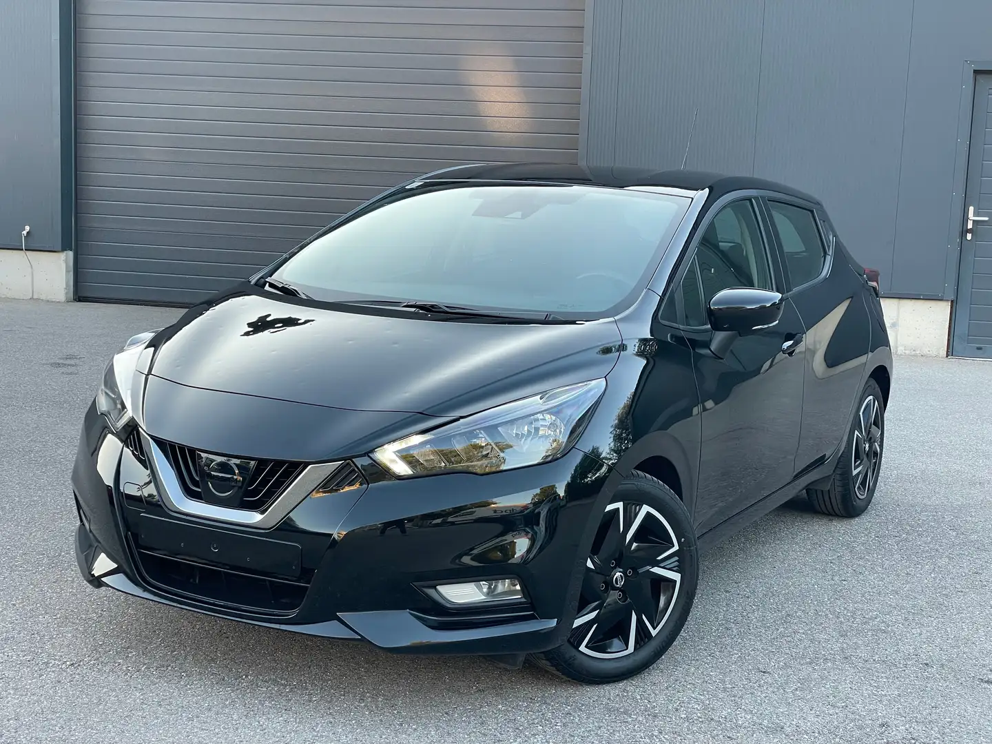 Nissan Micra 1.0 IG-T Visia, Euro-6, Navig.,Klimatr.,Servisheft Schwarz - 2