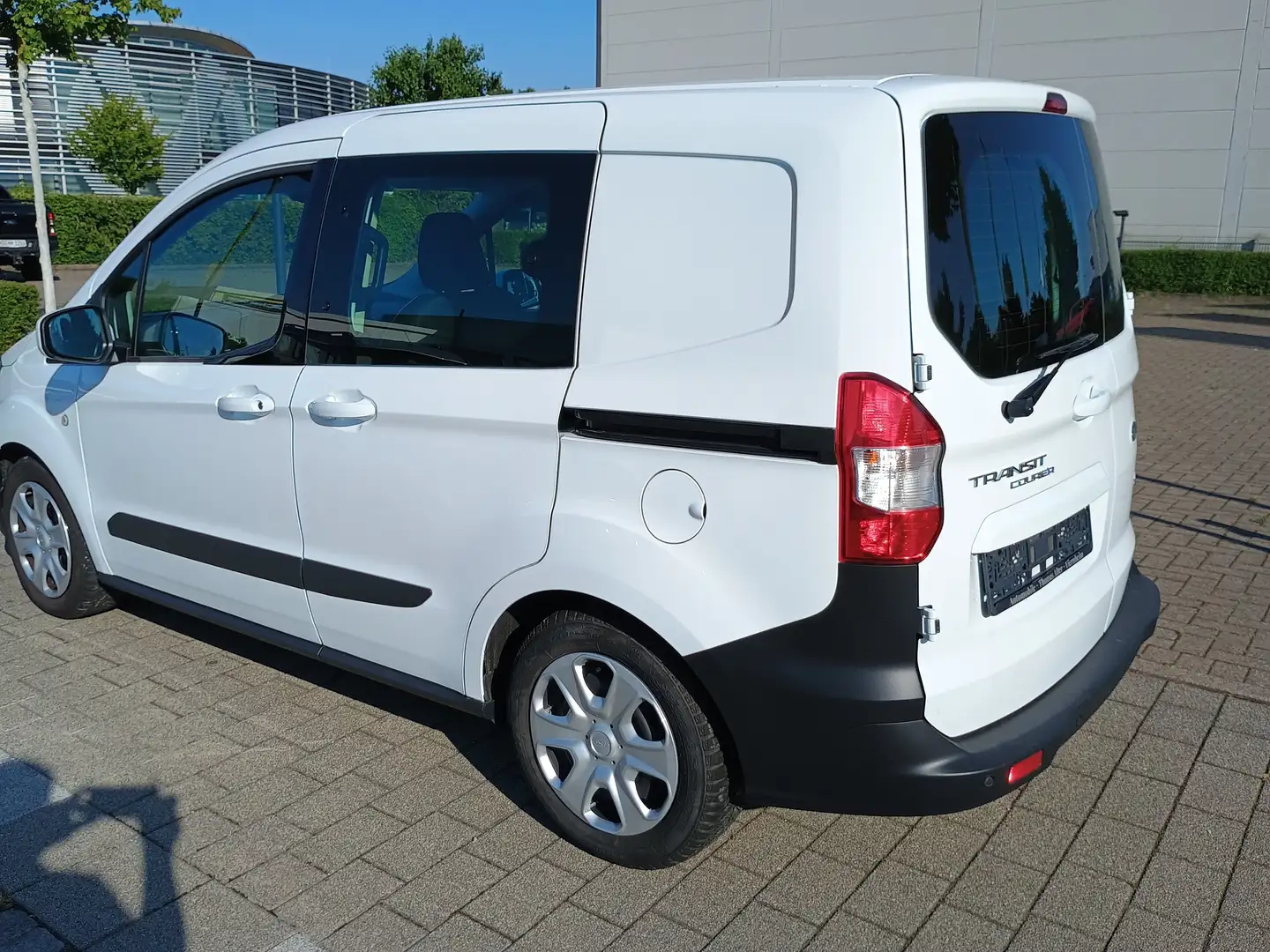 Ford Transit Courier 1.0 100 PS 6.Gang EcoBoost/14 Tkm/1.Hd/ Weiß - 2