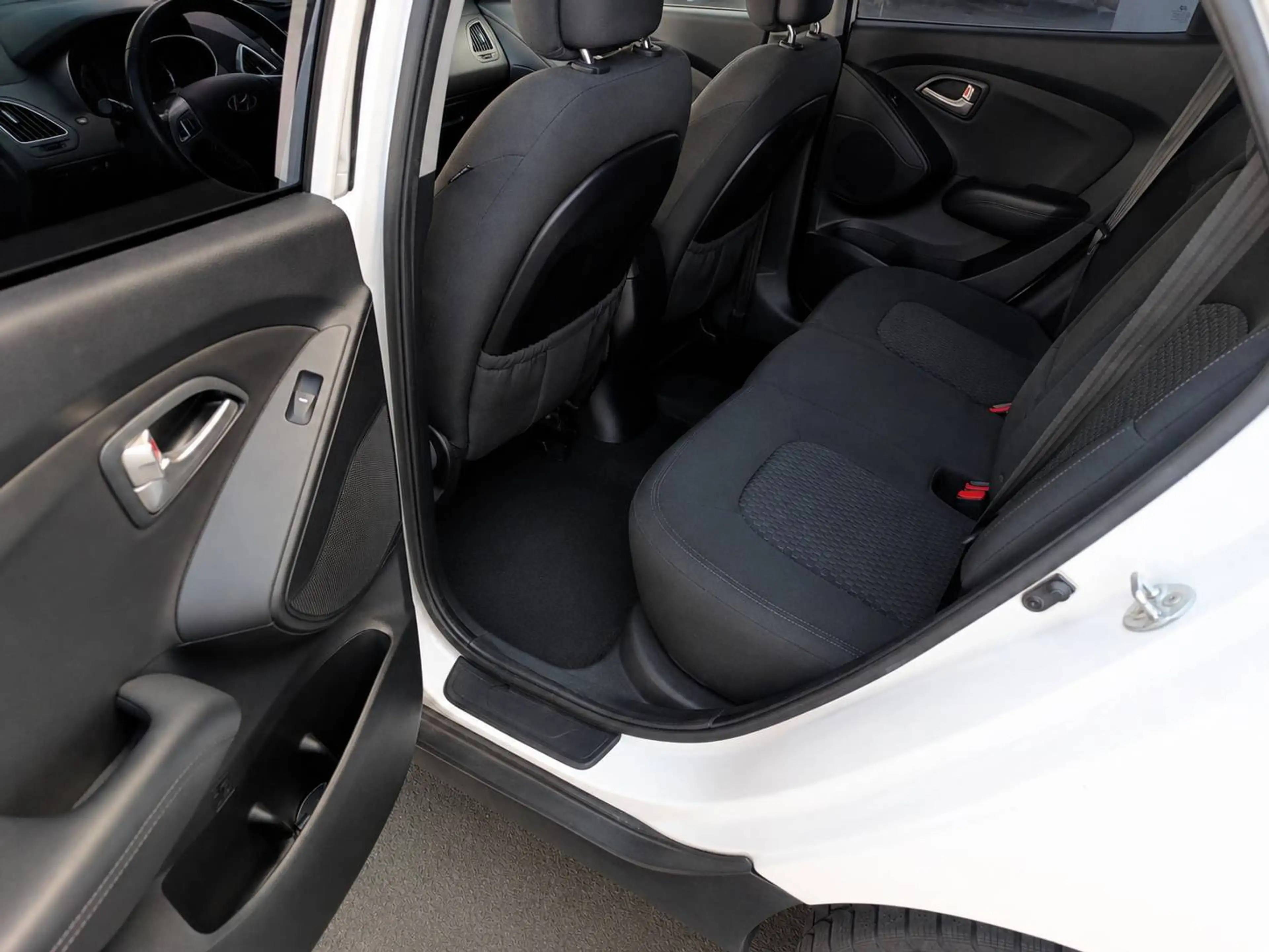 Hyundai iX35 5 Star Edition 2WD - Klima - Berganfahrassistent — photo 8