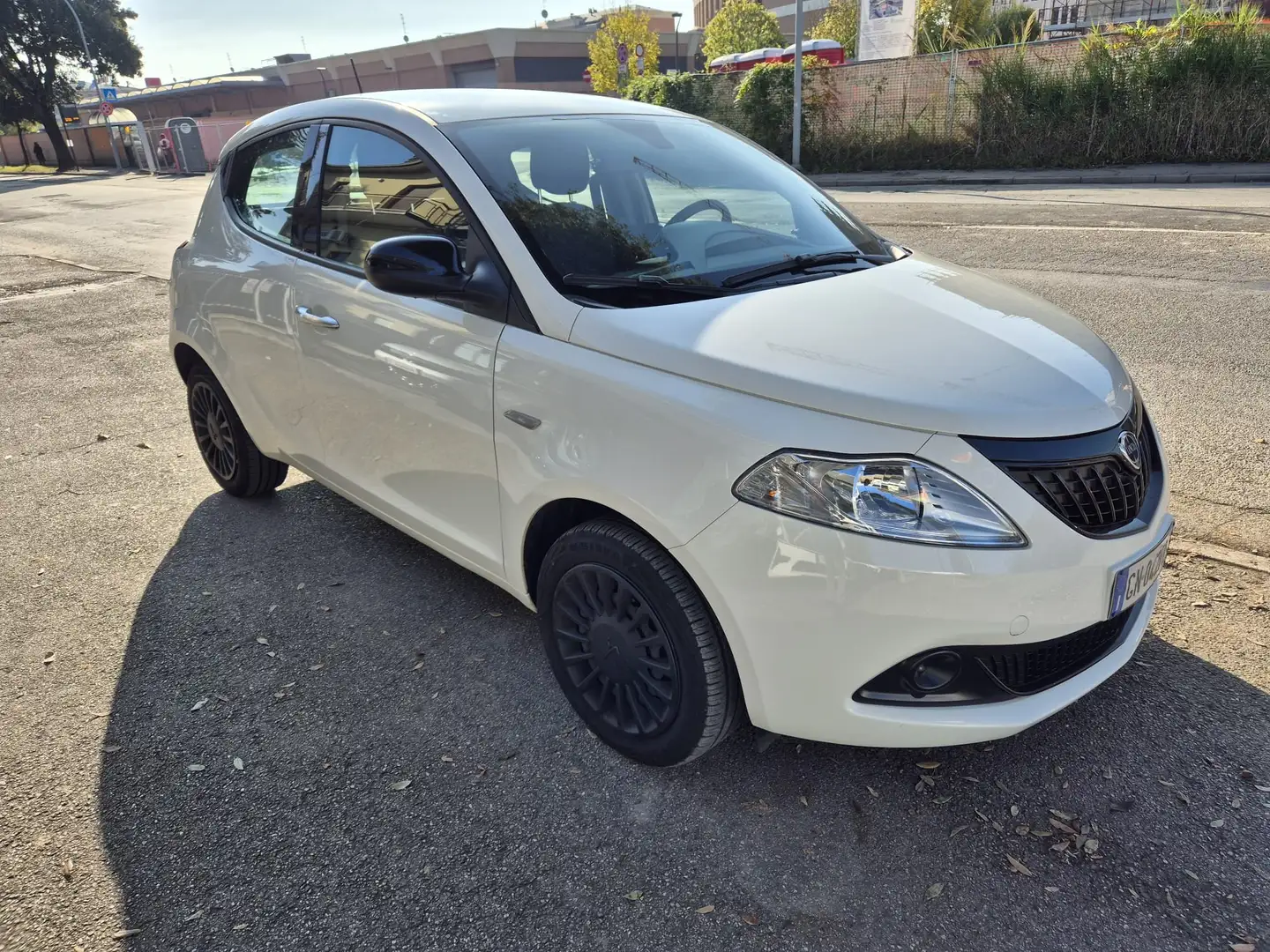 Lancia Ypsilon Ypsilon 1.0 firefly hybrid Silver Bianco - 2