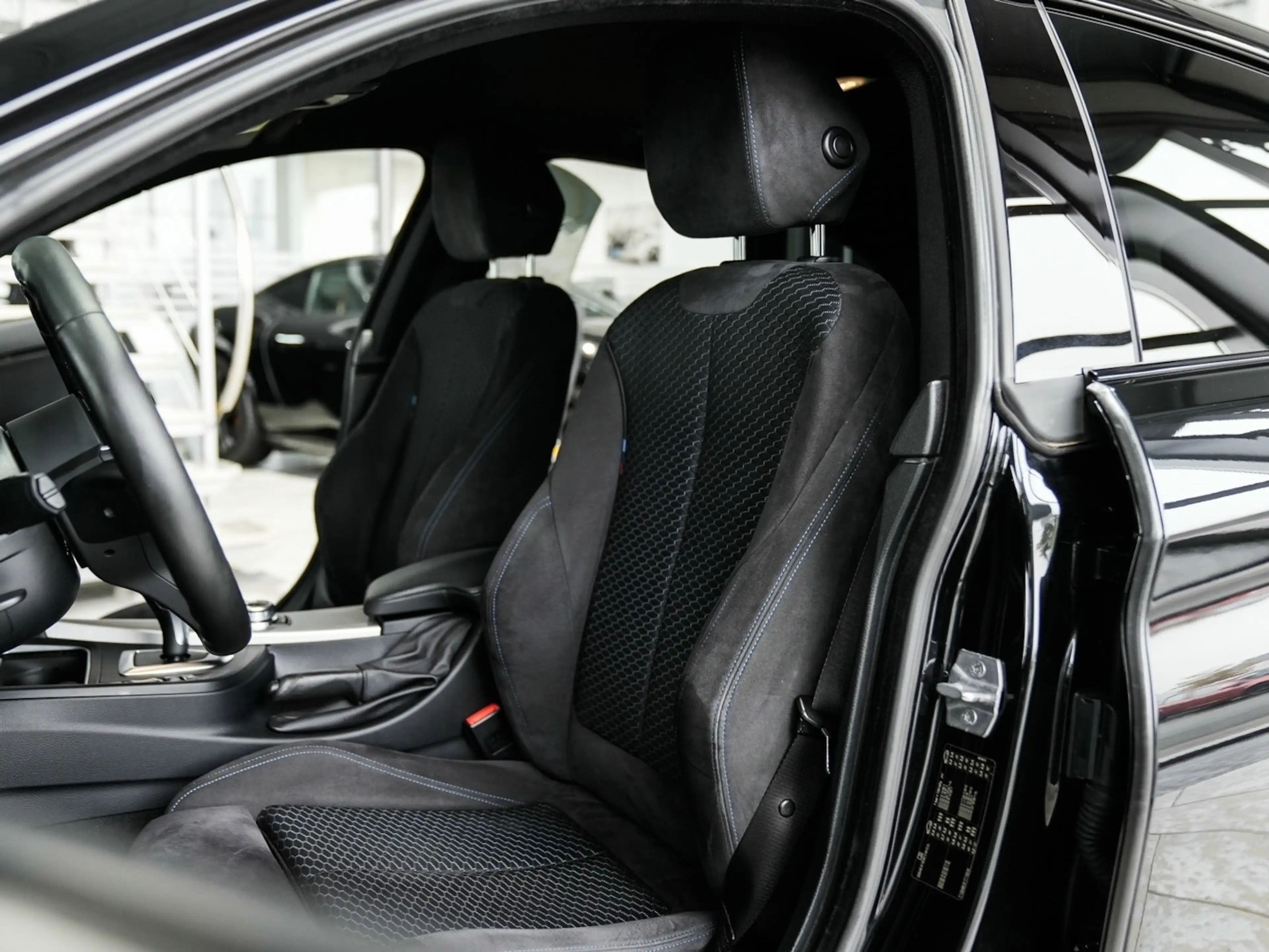BMW 420 420d Gran Coupe M Sport 19LM 360°K AHK — photo 4