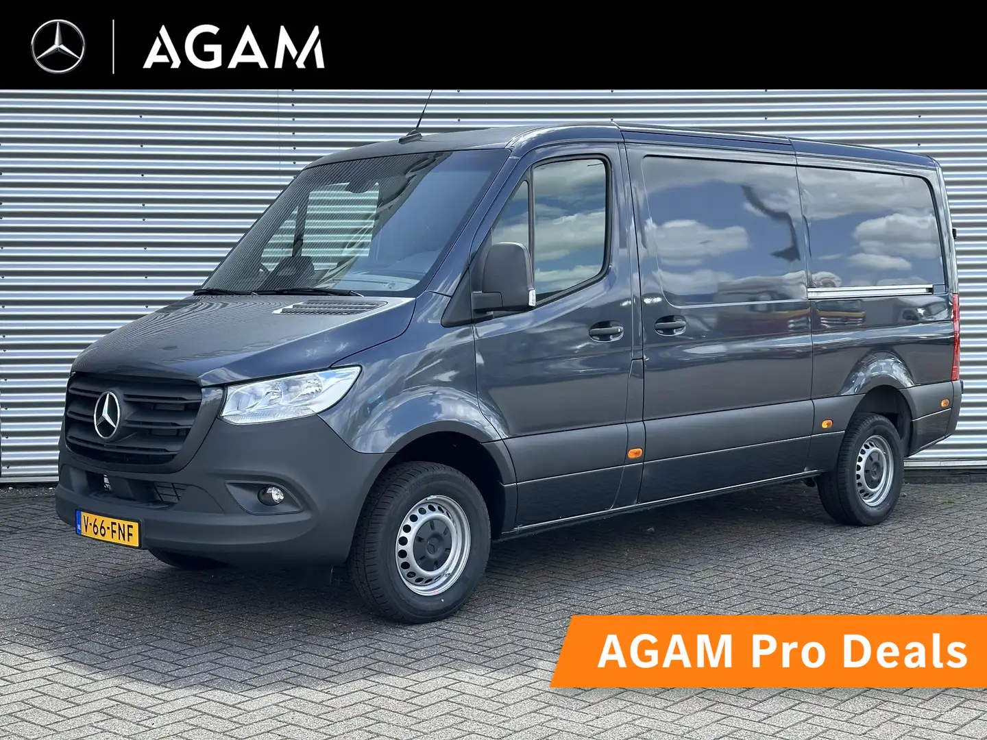 Mercedes-Benz Sprinter 317CDI L2H1 Airco Navigatie Camera 2800kg Trekhaak Gris - 1
