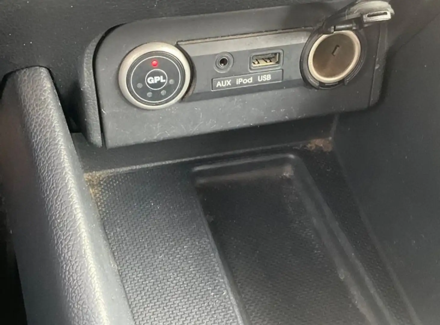 Kia Rio 5p 1.2 EX GPL fino 07/2033 - 2