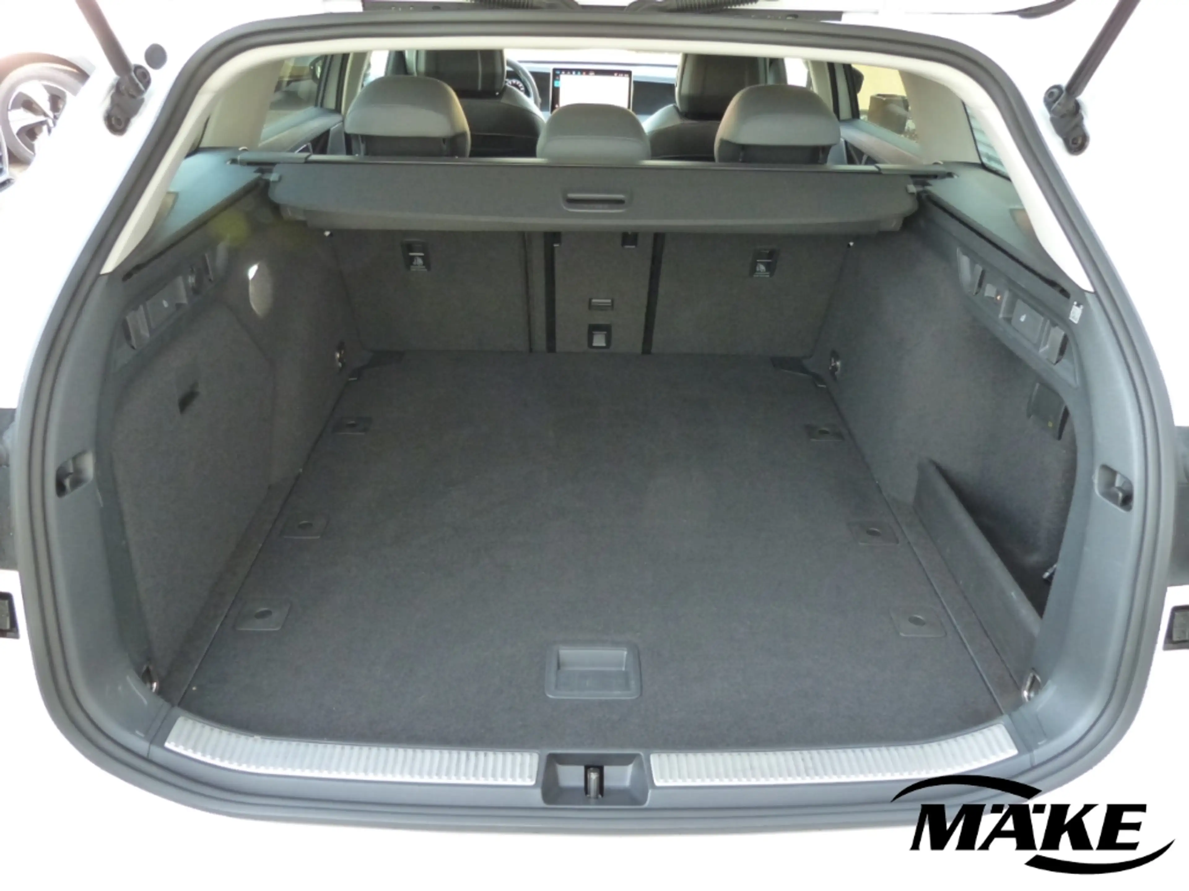 Volkswagen Passat Variant 1.5 eTSI DSG, Business, DCC, ACC, AHK, LED, — photo 16