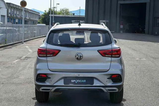 MG ZS view 18