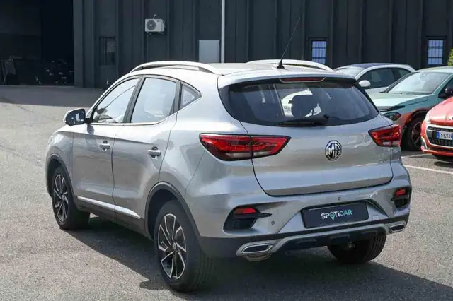 MG ZS view 4