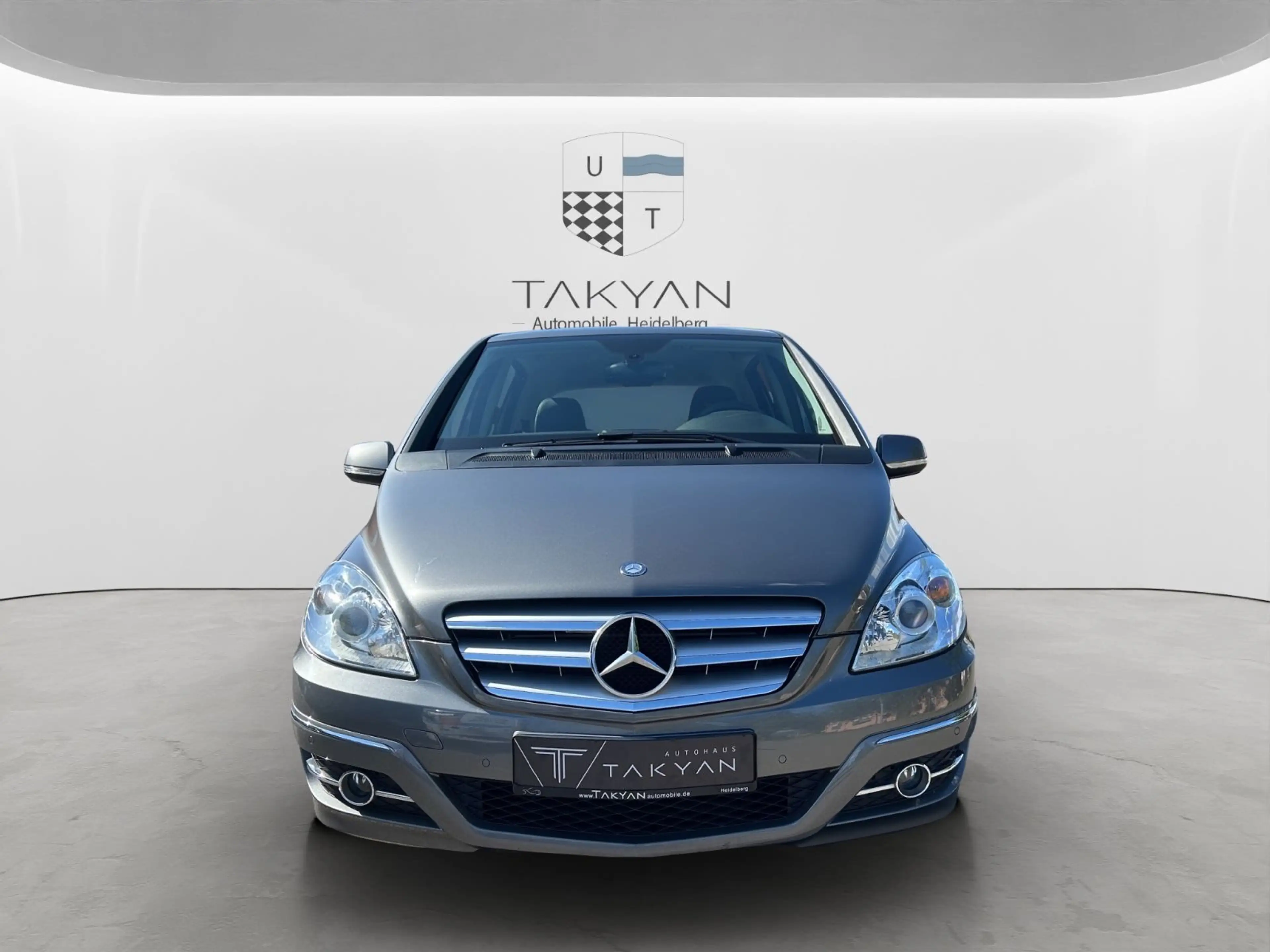 Mercedes-Benz B 160 / NAVI / Temp / SHZ / — photo 2