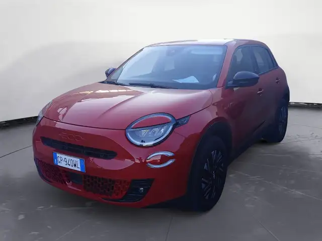 Fiat 600e - Red
