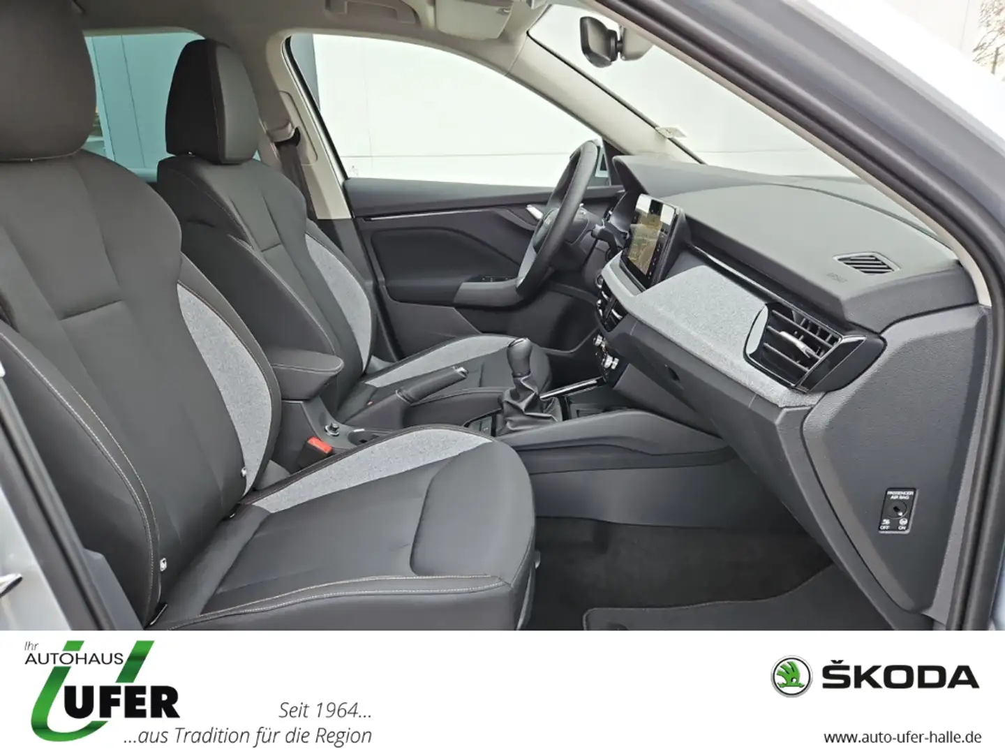 Skoda Kamiq Tour 6-Gang-Schaltgetriebe AHZV Navigation Silber - 2