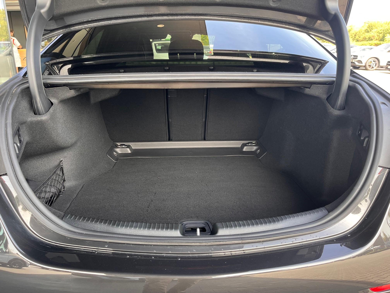 Mercedes-Benz C 300 d AMG Line + PANO — photo 6