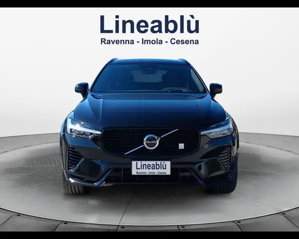 Volvo XC60 view 8