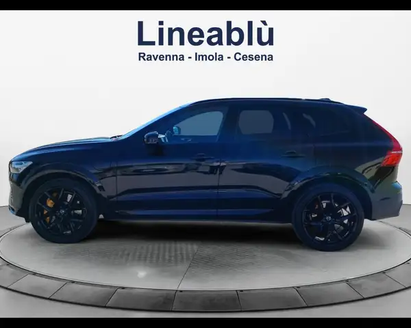 Volvo XC60 view 2