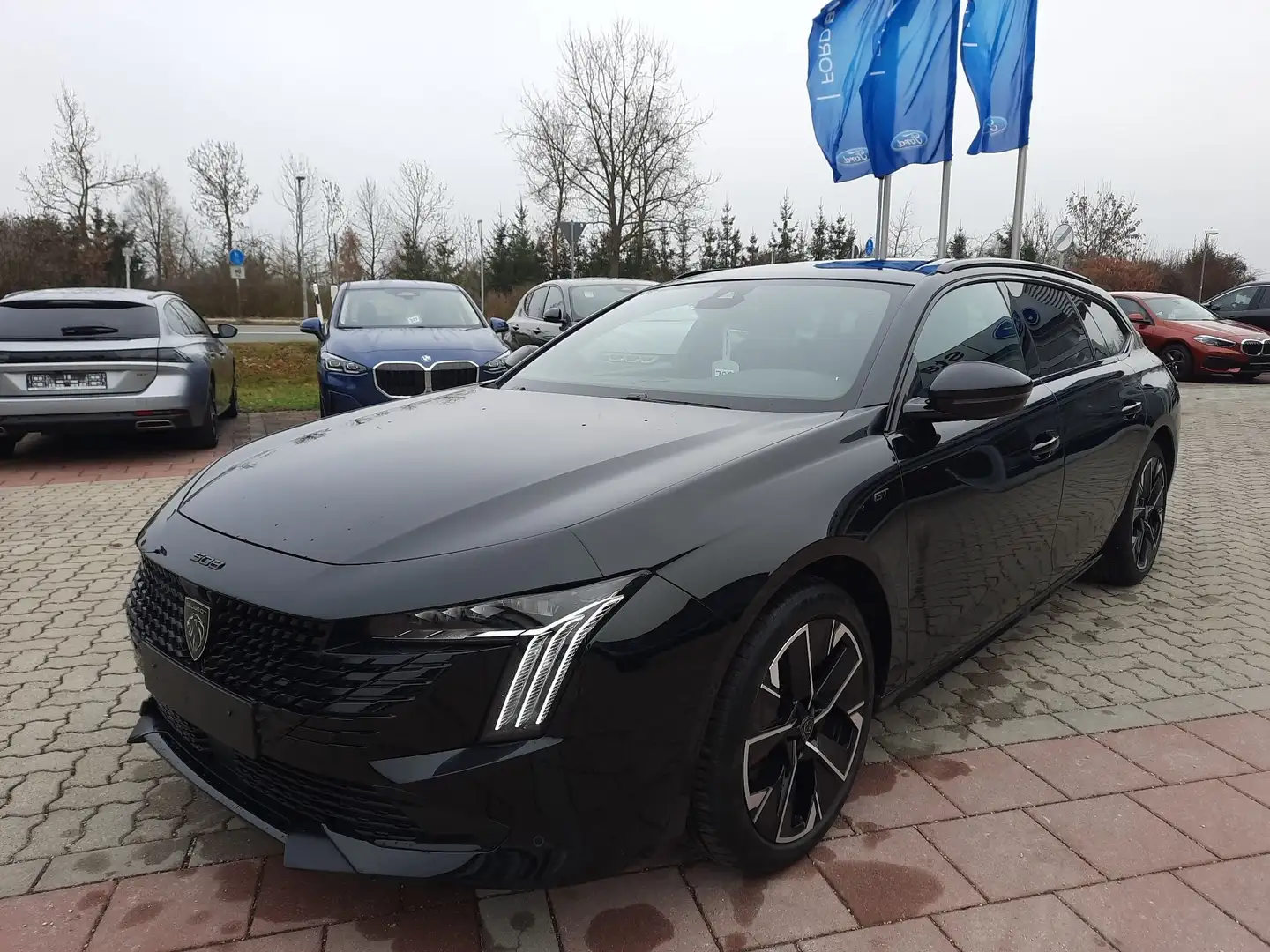 Peugeot 508 1.5 BlueHDi 130 SW GT Schwarz - 1