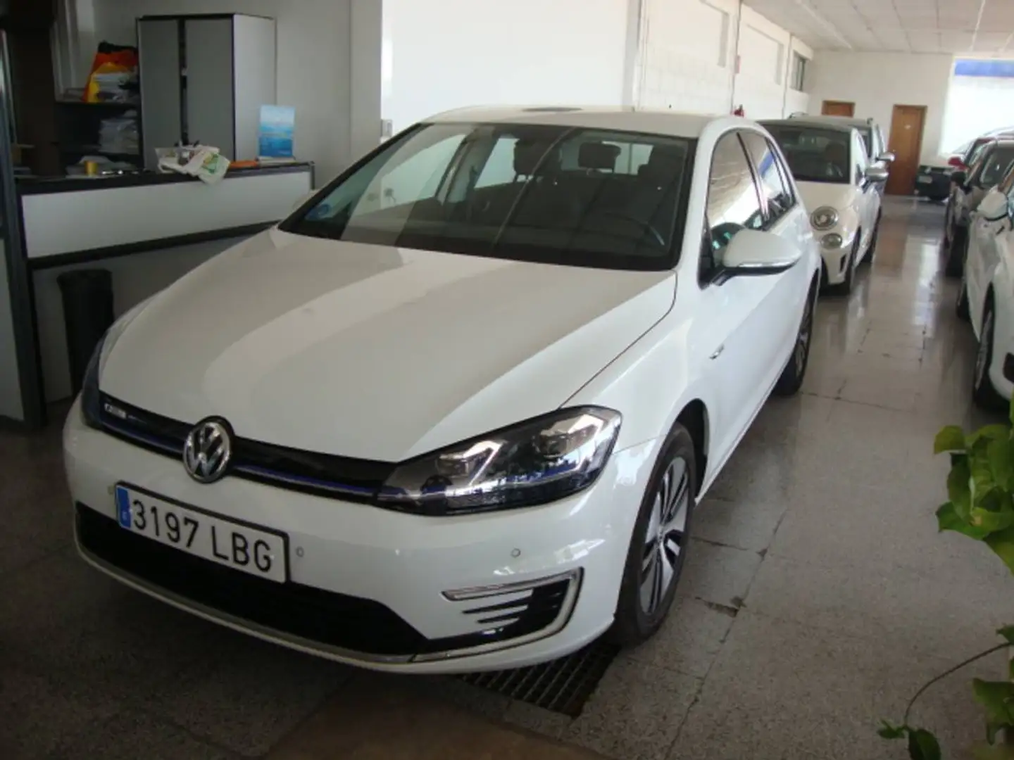 Volkswagen Golf e-Golf ePower Blanco - 1