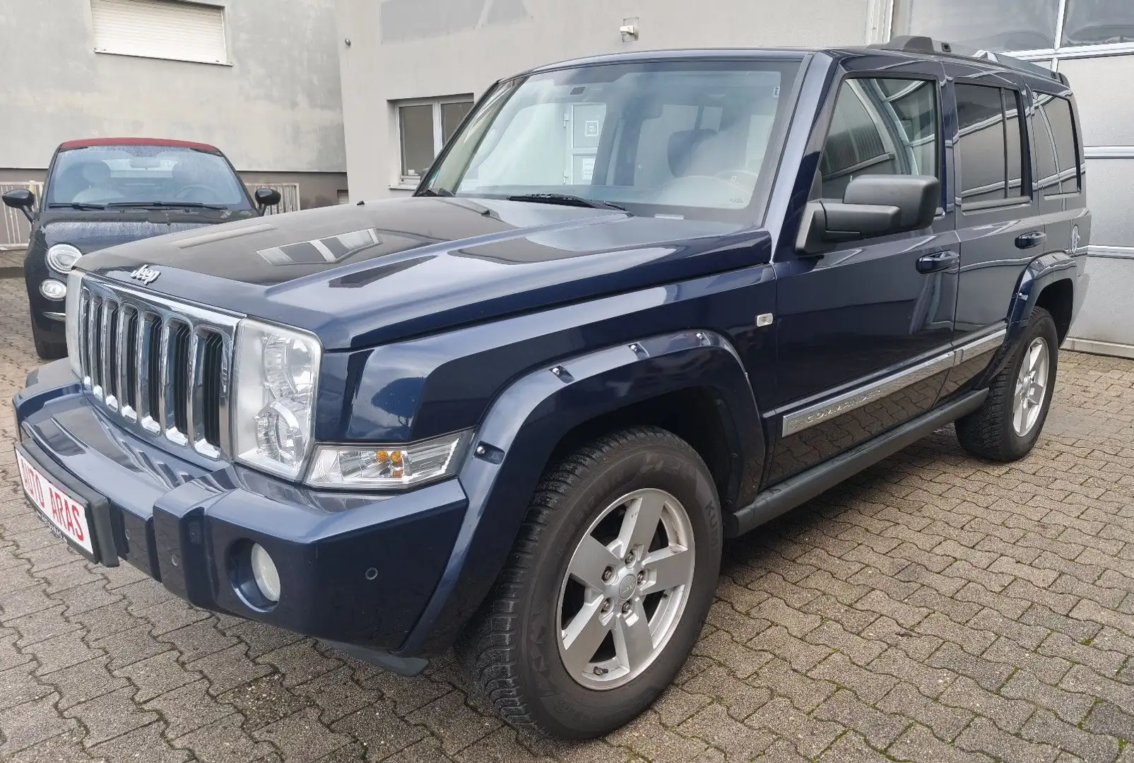 Jeep Commander 3.0 V6 CRD Limited Blau - 2