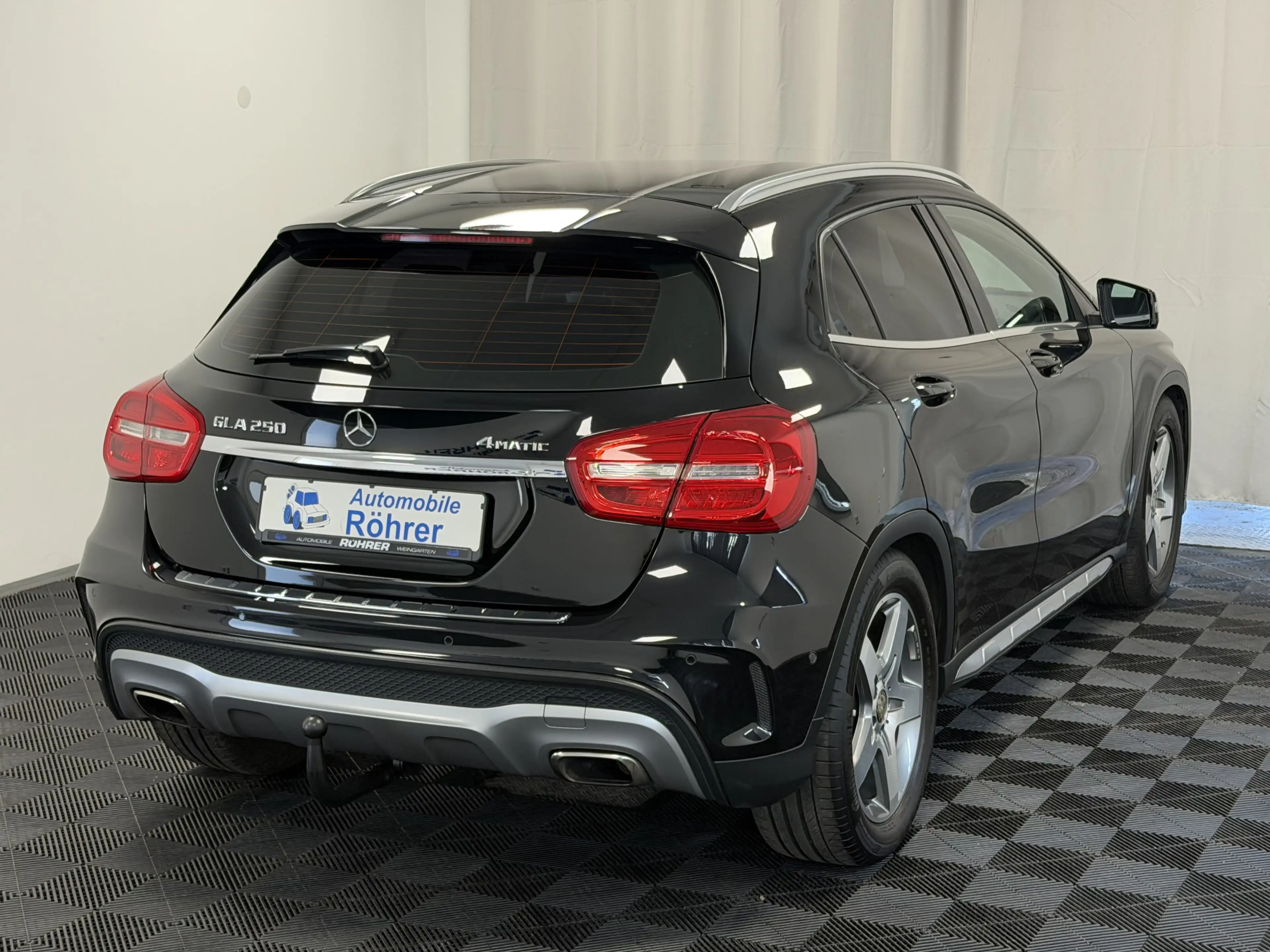 Mercedes-Benz GLA 250 4Matic Aut. AMG Line ILS Kamera AHK Navi — photo 8