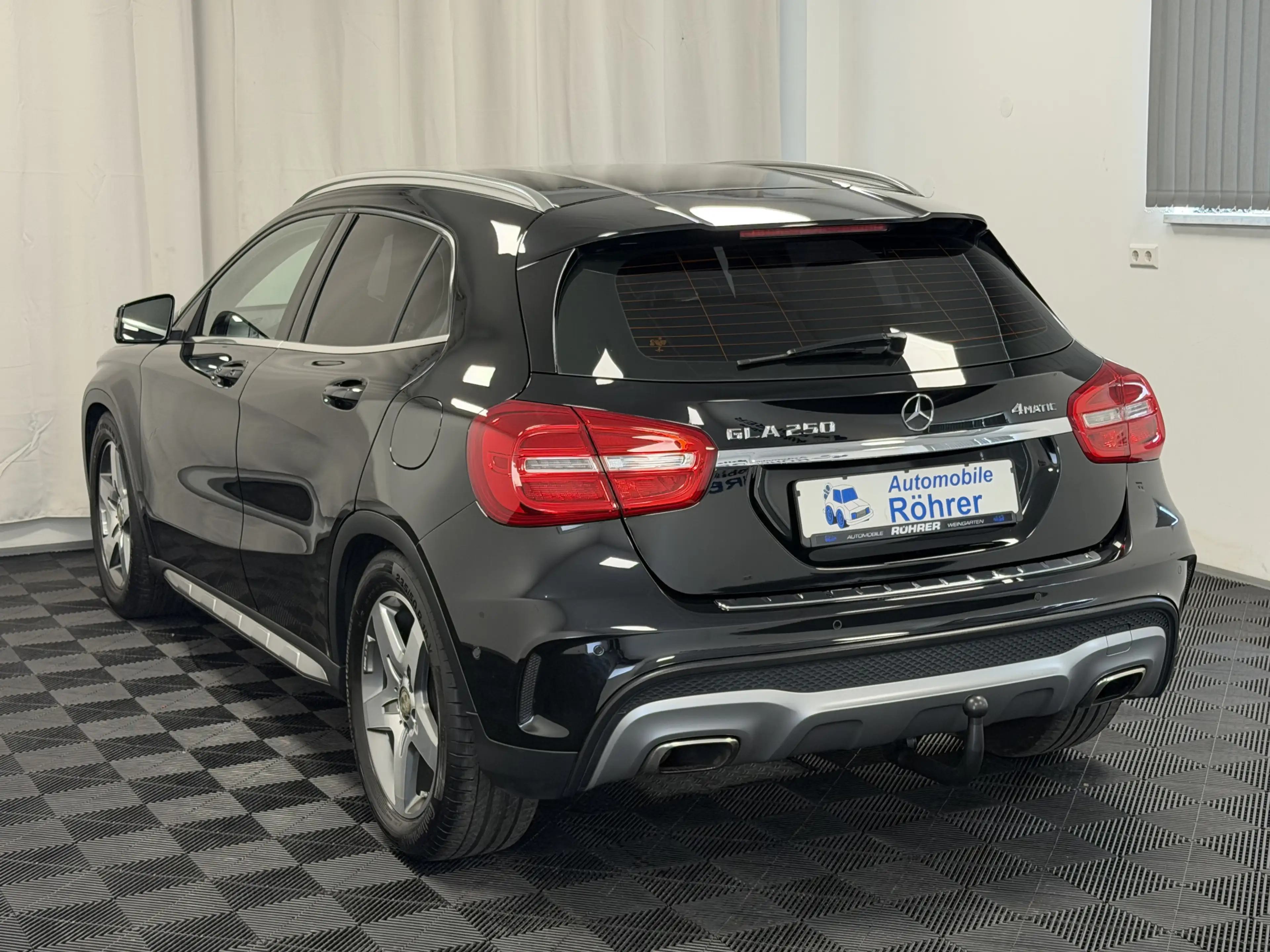 Mercedes-Benz GLA 250 4Matic Aut. AMG Line ILS Kamera AHK Navi — photo 6