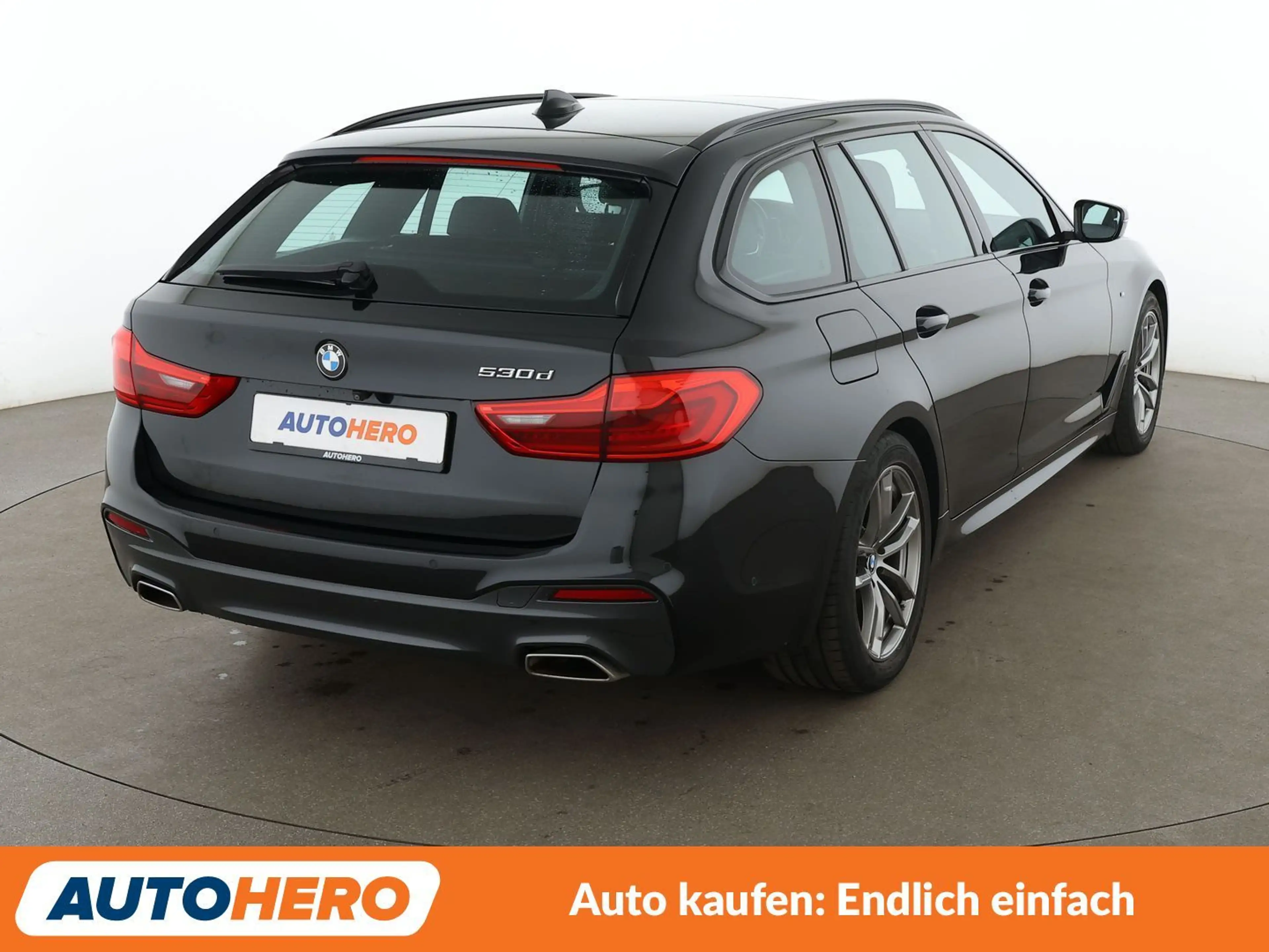 BMW 530 530d M Sport Aut.*NAVI*LED*HUD*TEMPO*CAM*PDC* — photo 6