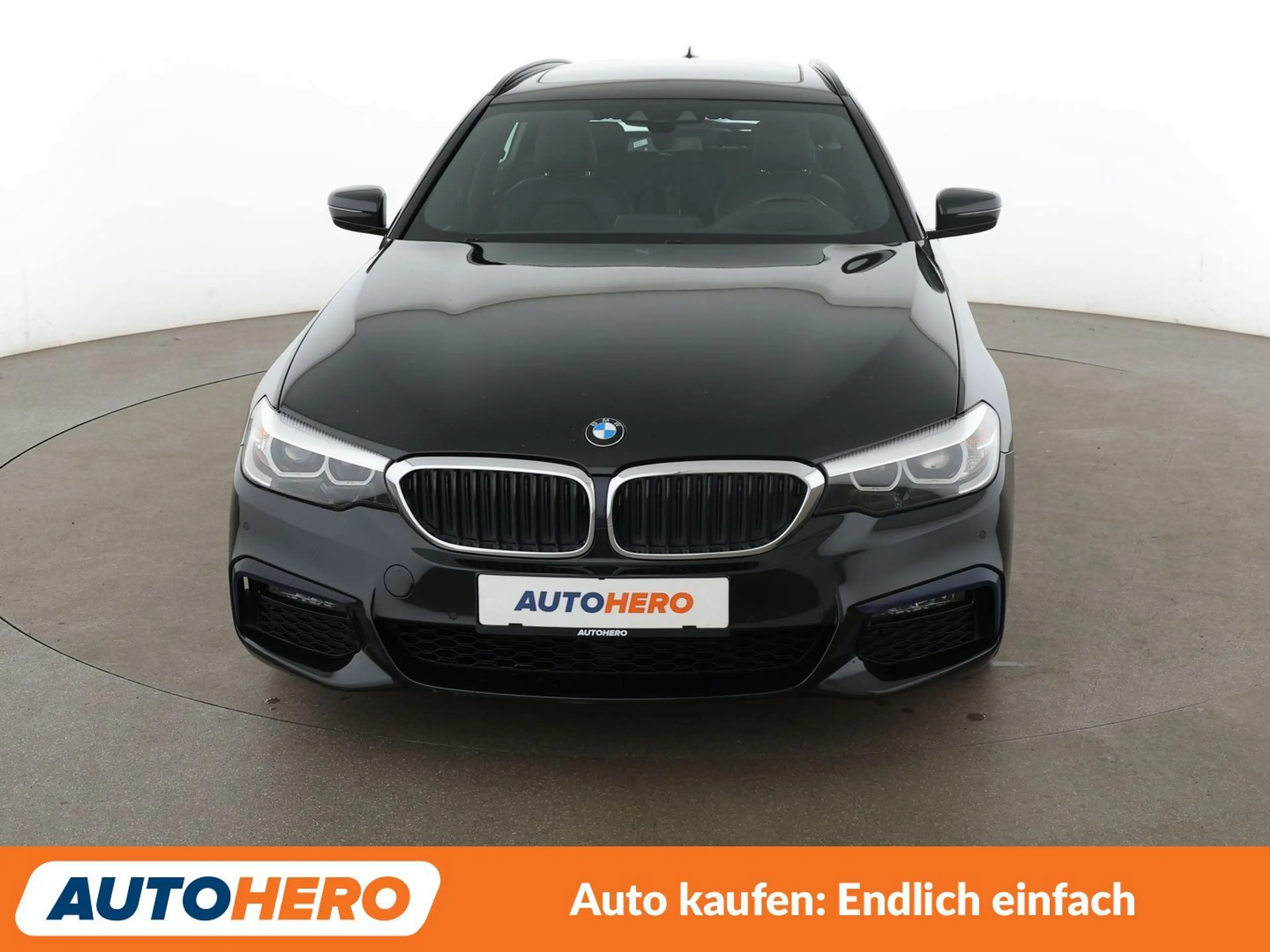 BMW 530 530d M Sport Aut.*NAVI*LED*HUD*TEMPO*CAM*PDC* — photo 9