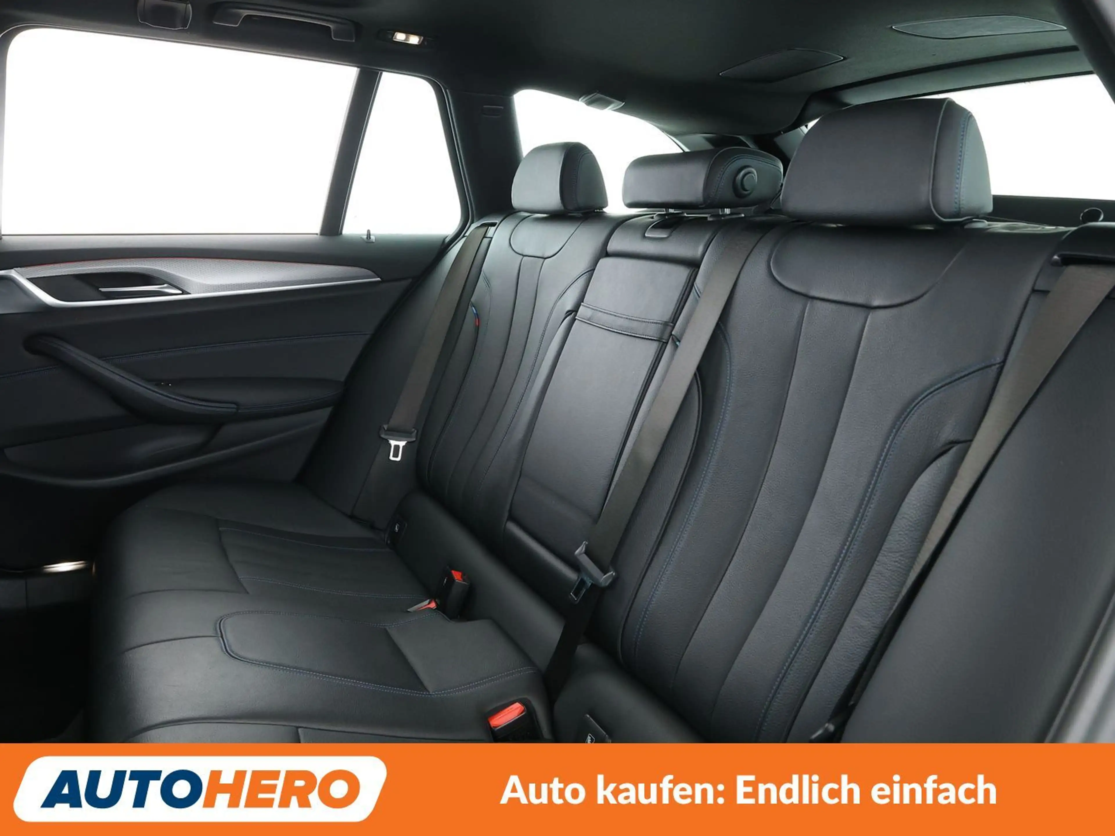 BMW 530 530d M Sport Aut.*NAVI*LED*HUD*TEMPO*CAM*PDC* — photo 14