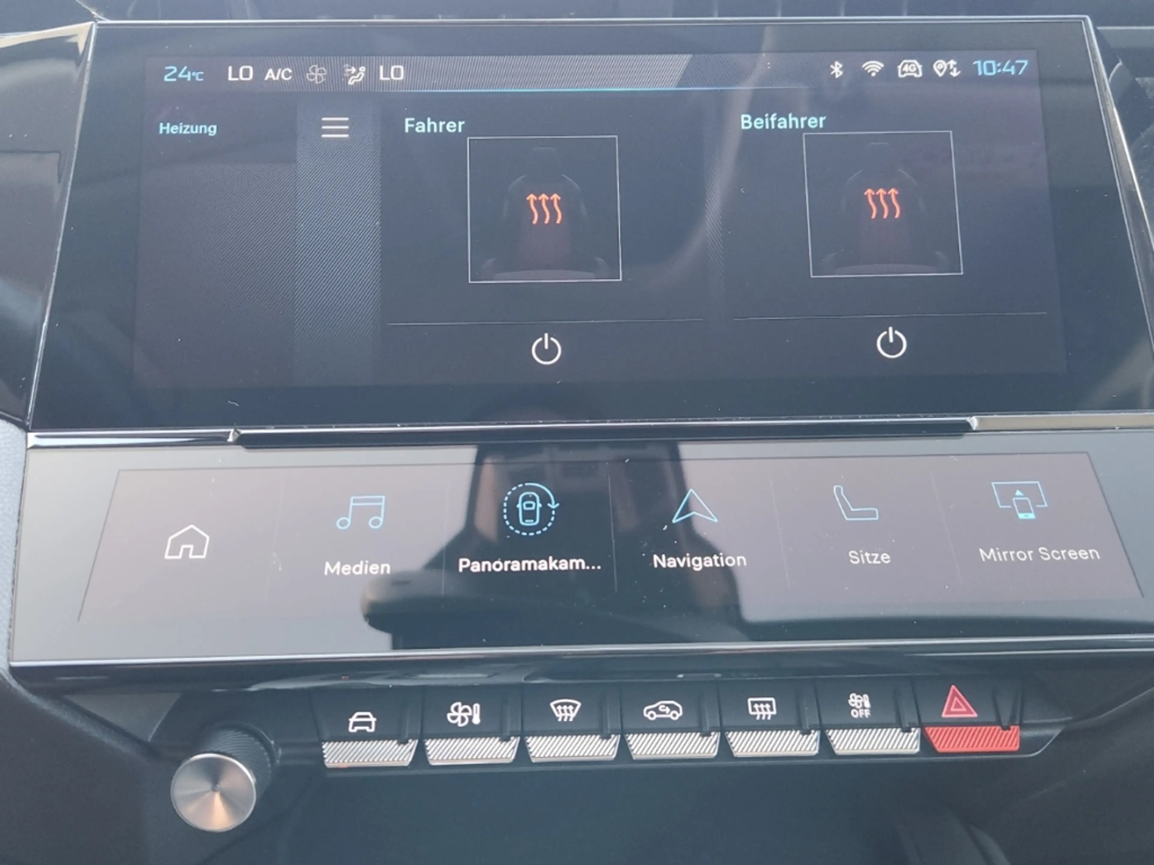 Peugeot 408 Allure PT130 EAT8 Kamera LED ACC CarPlay Navi — photo 16
