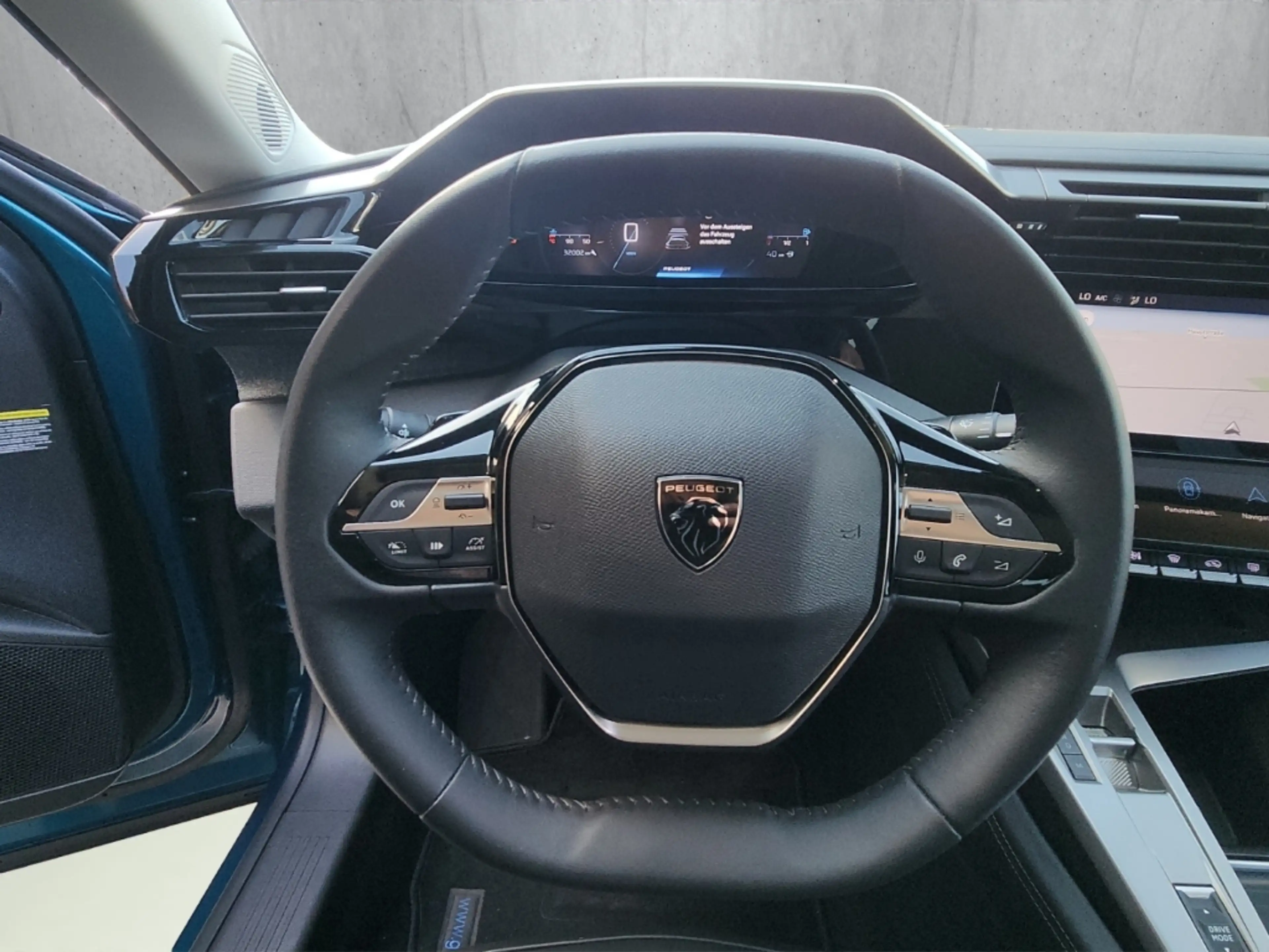 Peugeot 408 Allure PT130 EAT8 Kamera LED ACC CarPlay Navi — photo 10